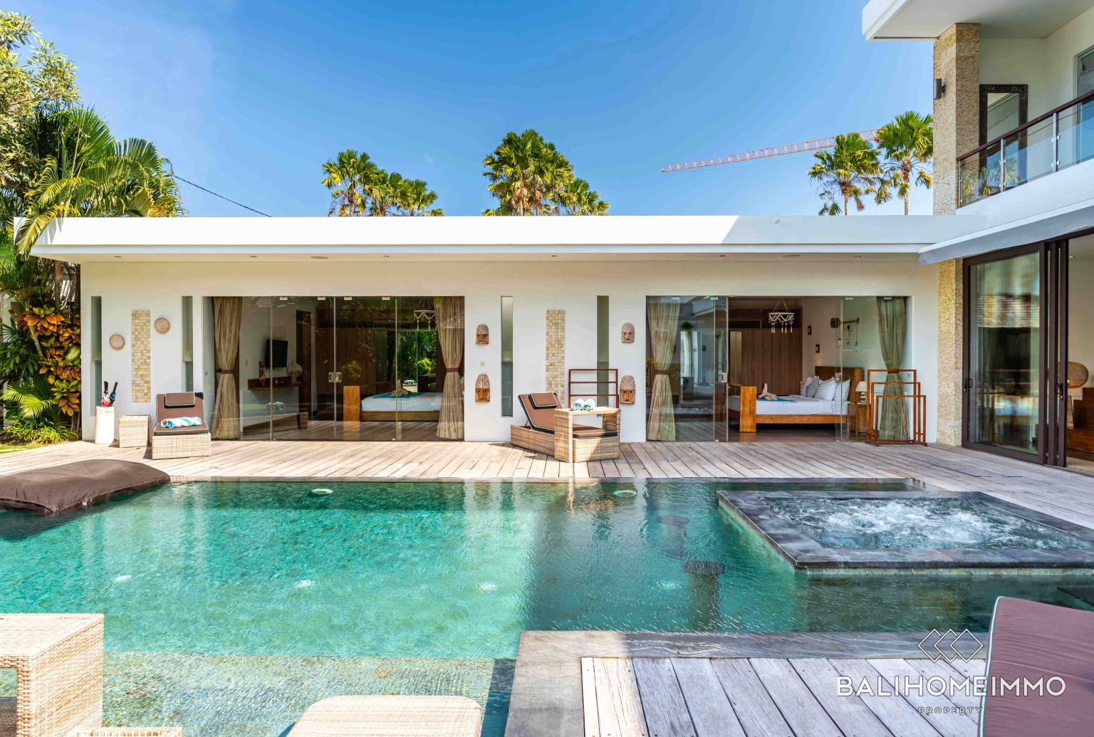 Modern 4 + 1 Bedroom Villa for Rental Near Berawa Beach view 35
