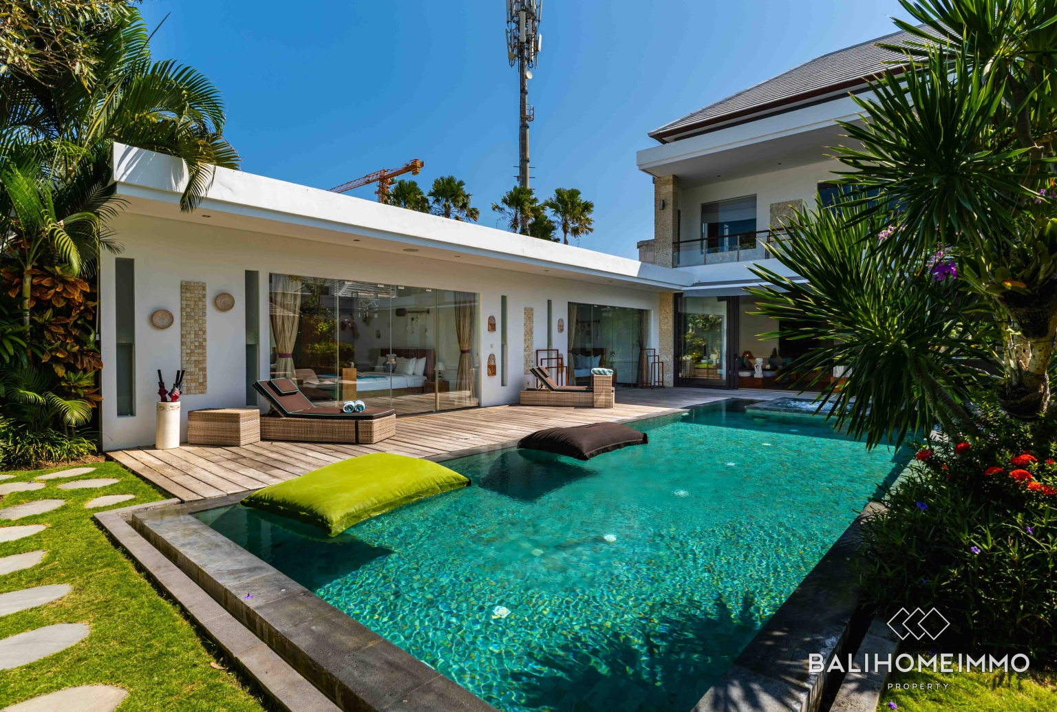 Modern 4 + 1 Bedroom Villa for Rental Near Berawa Beach view 34