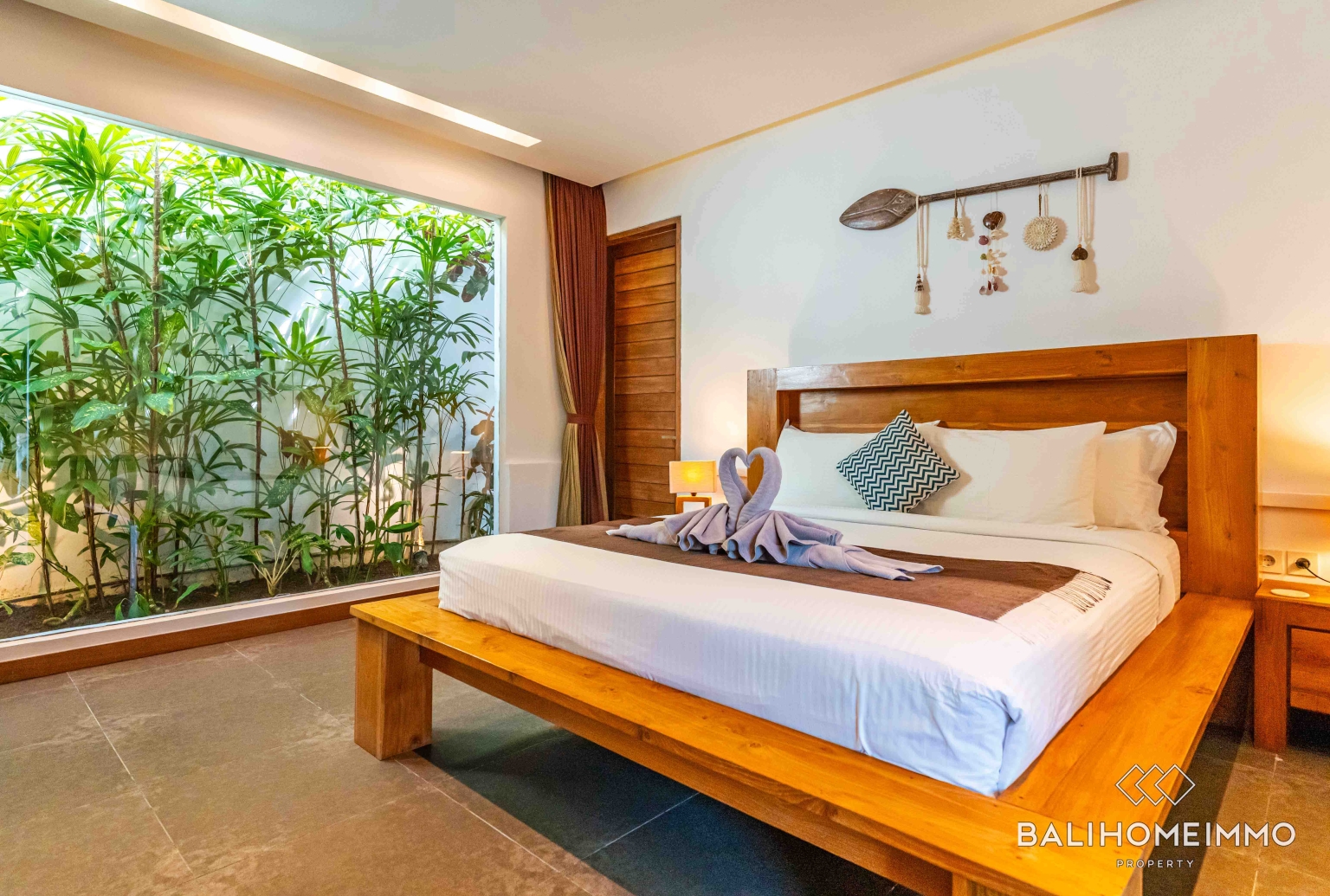 Modern 4 + 1 Bedroom Villa for Rental Near Berawa Beach view 22