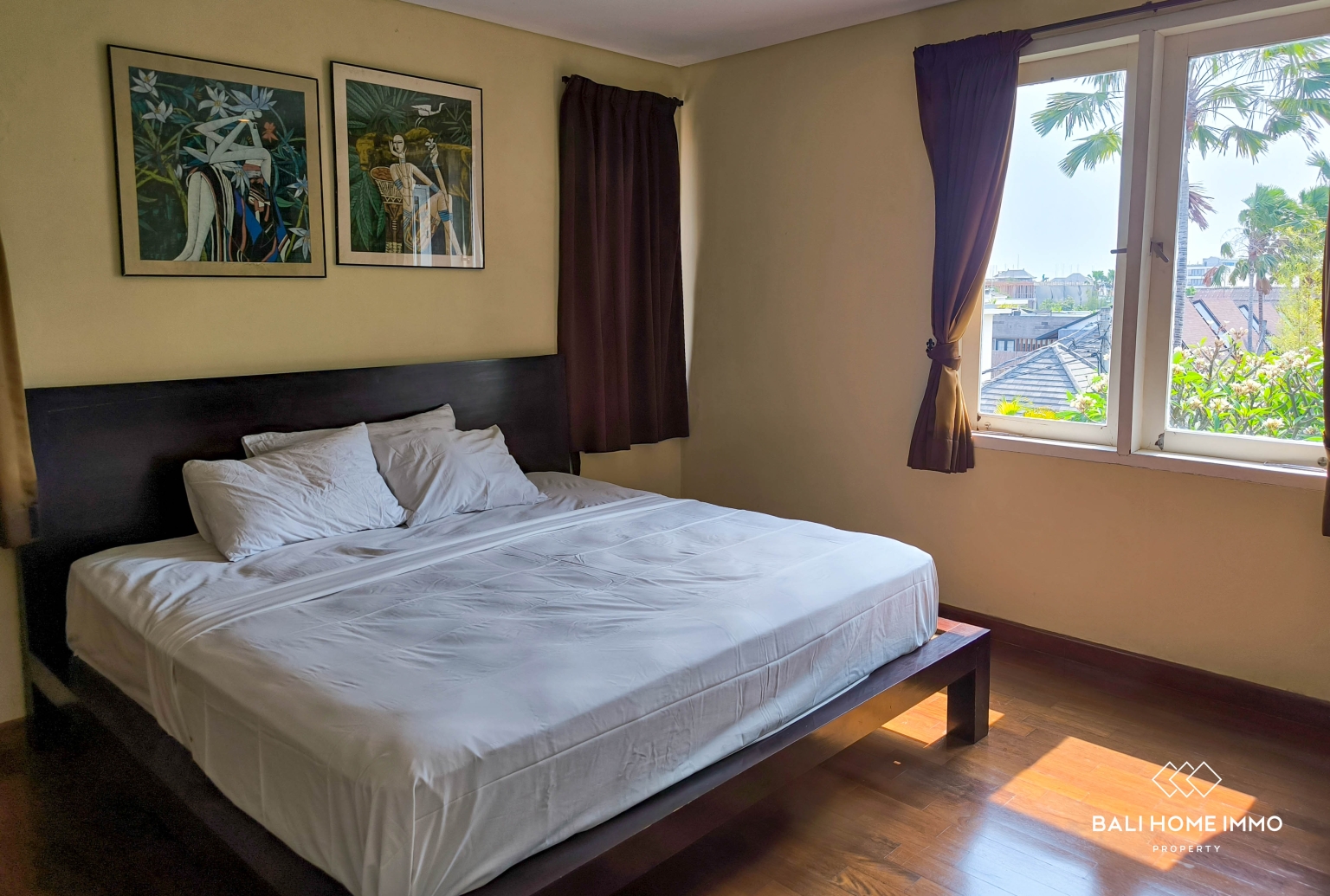 Villa 4 Kamar untuk Dijual dan Disewa di Berawa view 9