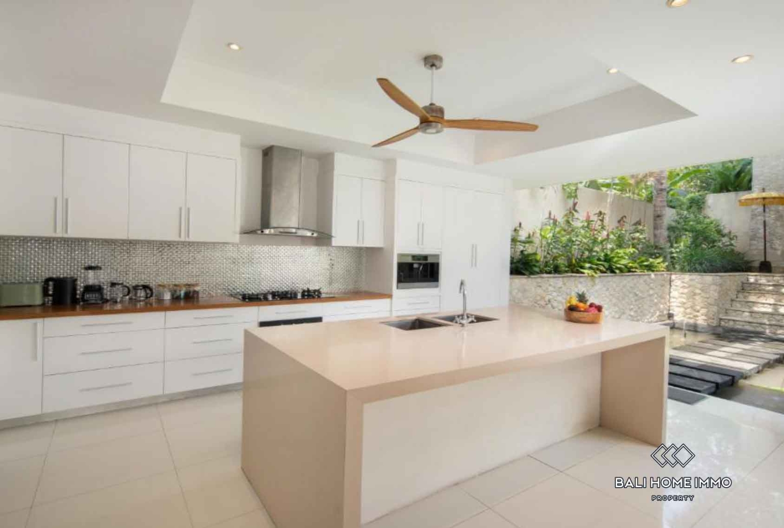 4 Bedroom Villa for Sale and Rental in Bali Pererenan North Side view 12