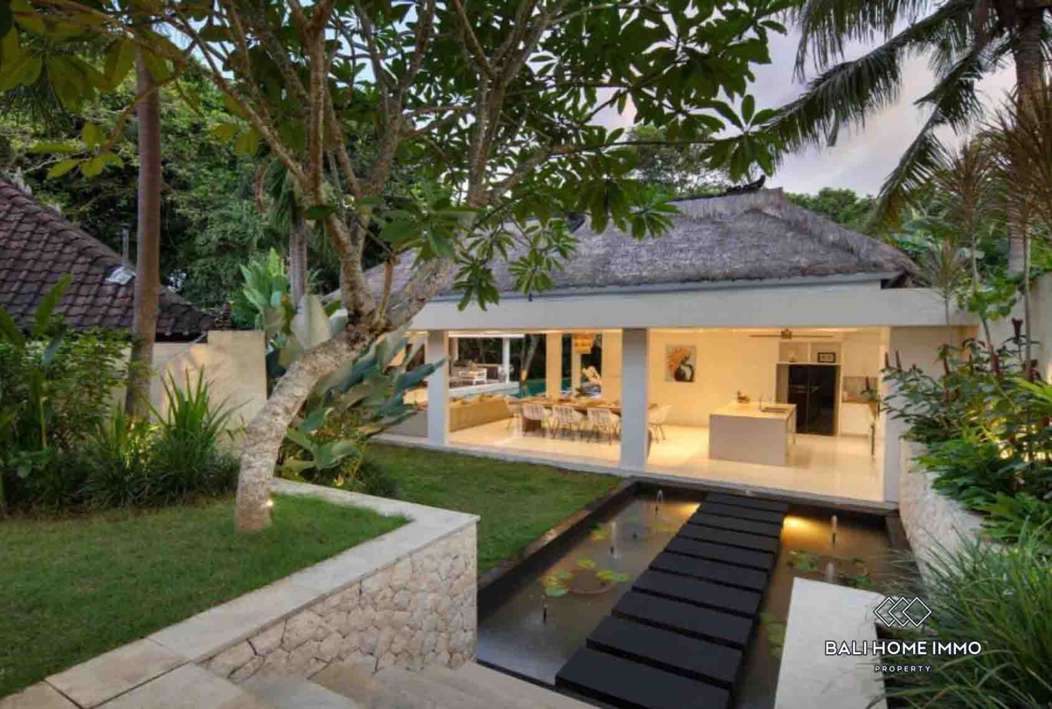 4 Bedroom Villa for Sale and Rental in Bali Pererenan North Side view 29