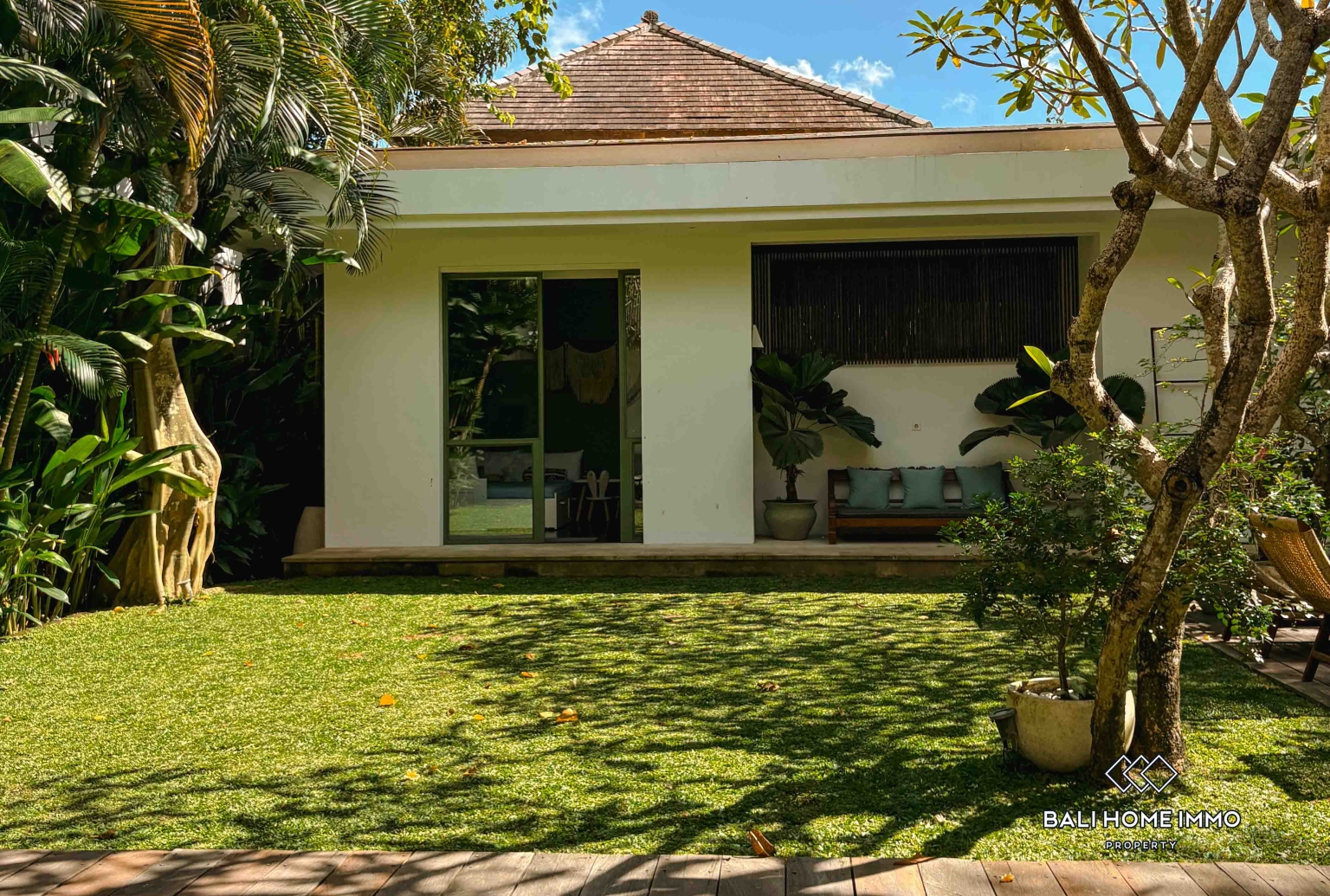 VILA 4 KAMAR TIDUR DIJUAL HAK MILIK DI BALI TUMBAK BAYUH view 17