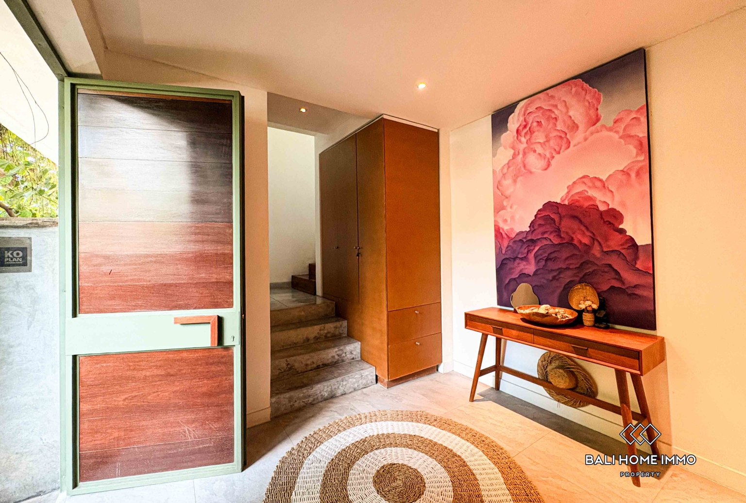VILA 4 KAMAR TIDUR DIJUAL HAK MILIK DI BALI TUMBAK BAYUH view 9