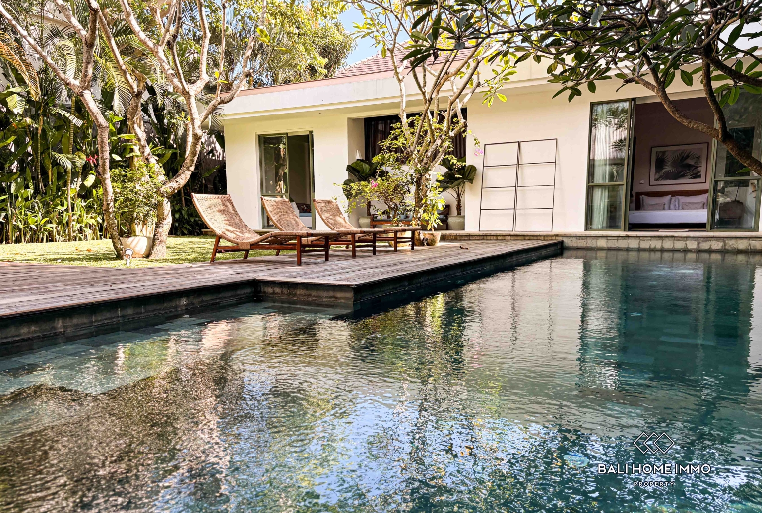 VILA 4 KAMAR TIDUR DIJUAL HAK MILIK DI BALI TUMBAK BAYUH view 16