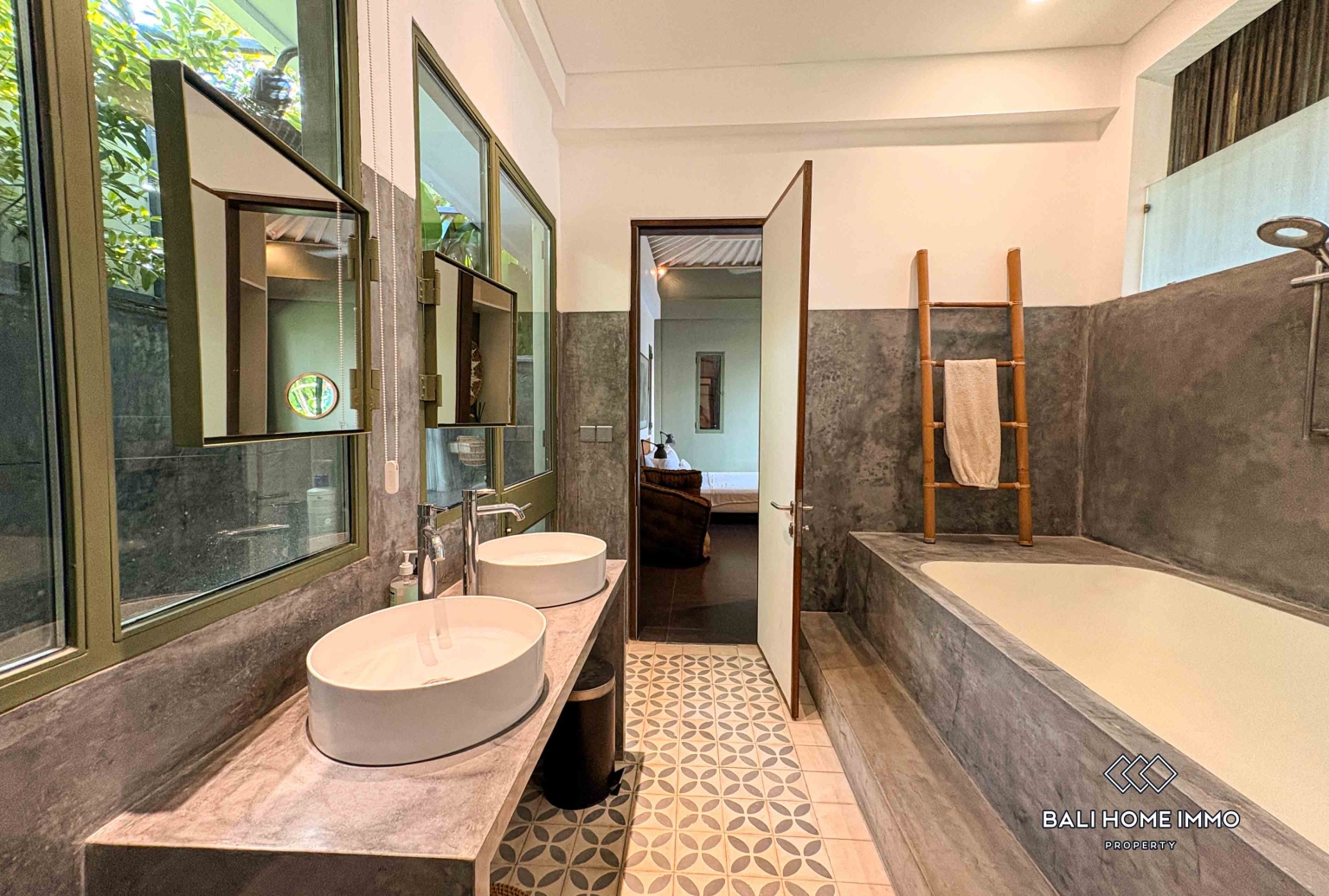 VILA 4 KAMAR TIDUR DIJUAL HAK MILIK DI BALI TUMBAK BAYUH view 14