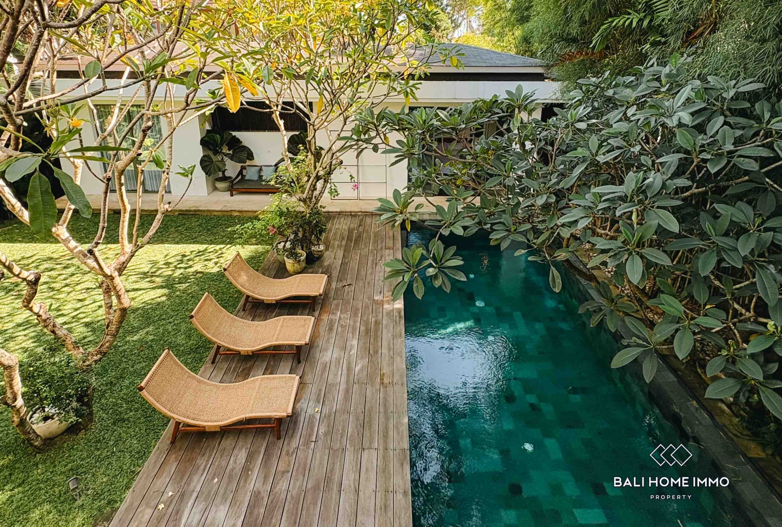 VILA 4 KAMAR TIDUR DIJUAL HAK MILIK DI BALI TUMBAK BAYUH view 15