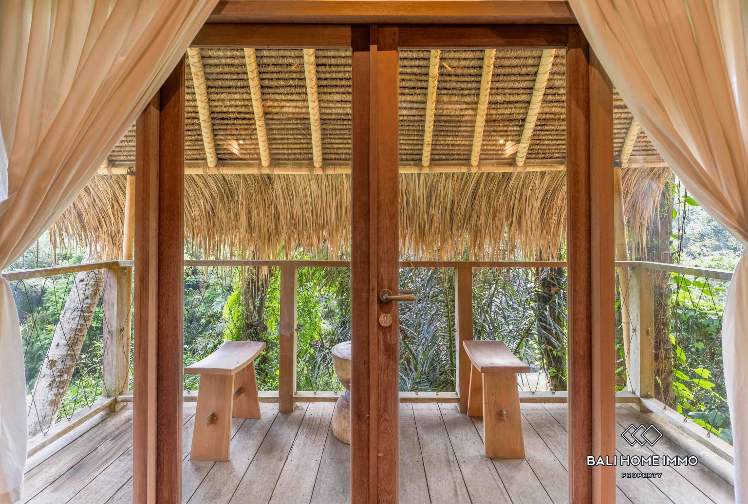 4 Bedrooms Eco Villa with River and Jungle View for Rent Near Greenschool view 15