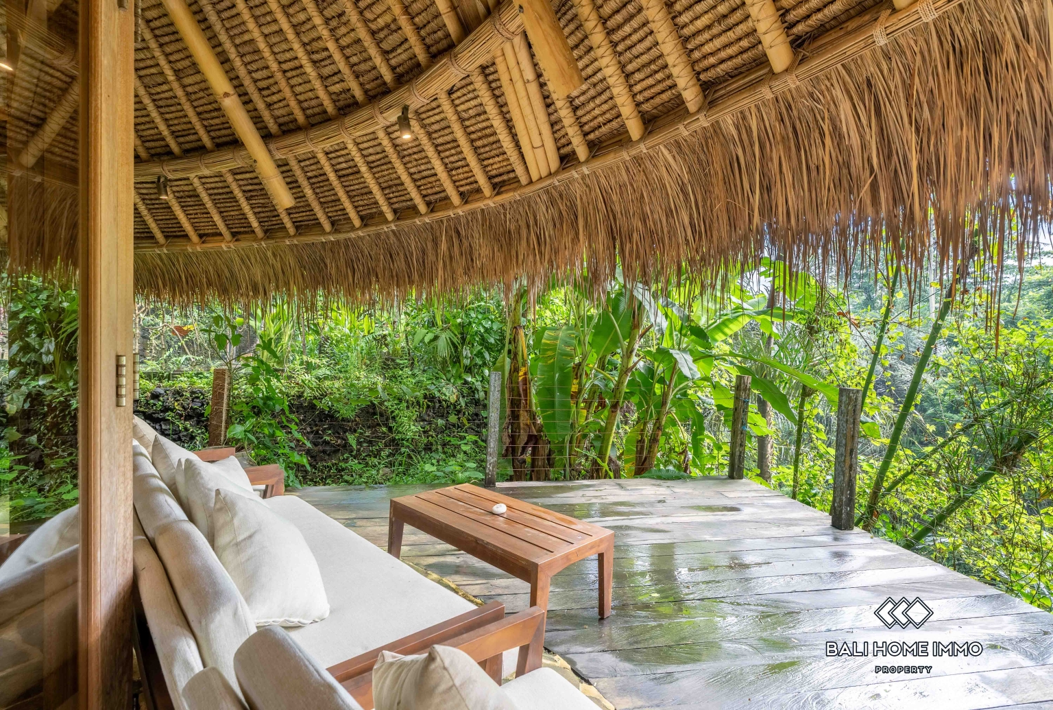 4 Bedrooms Eco Villa with River and Jungle View for Rent Near Greenschool view 2