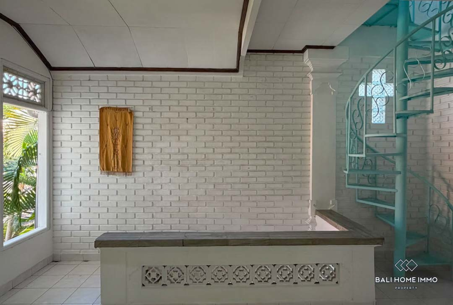 4 Bedrooms family villa for long term rental in bali Sanur view 7