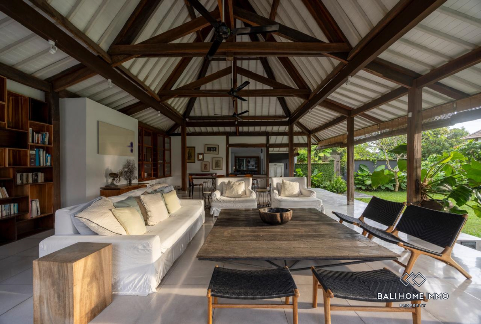 4 Bedrooms Villa for Sale and Rent Umalas Bali view 5