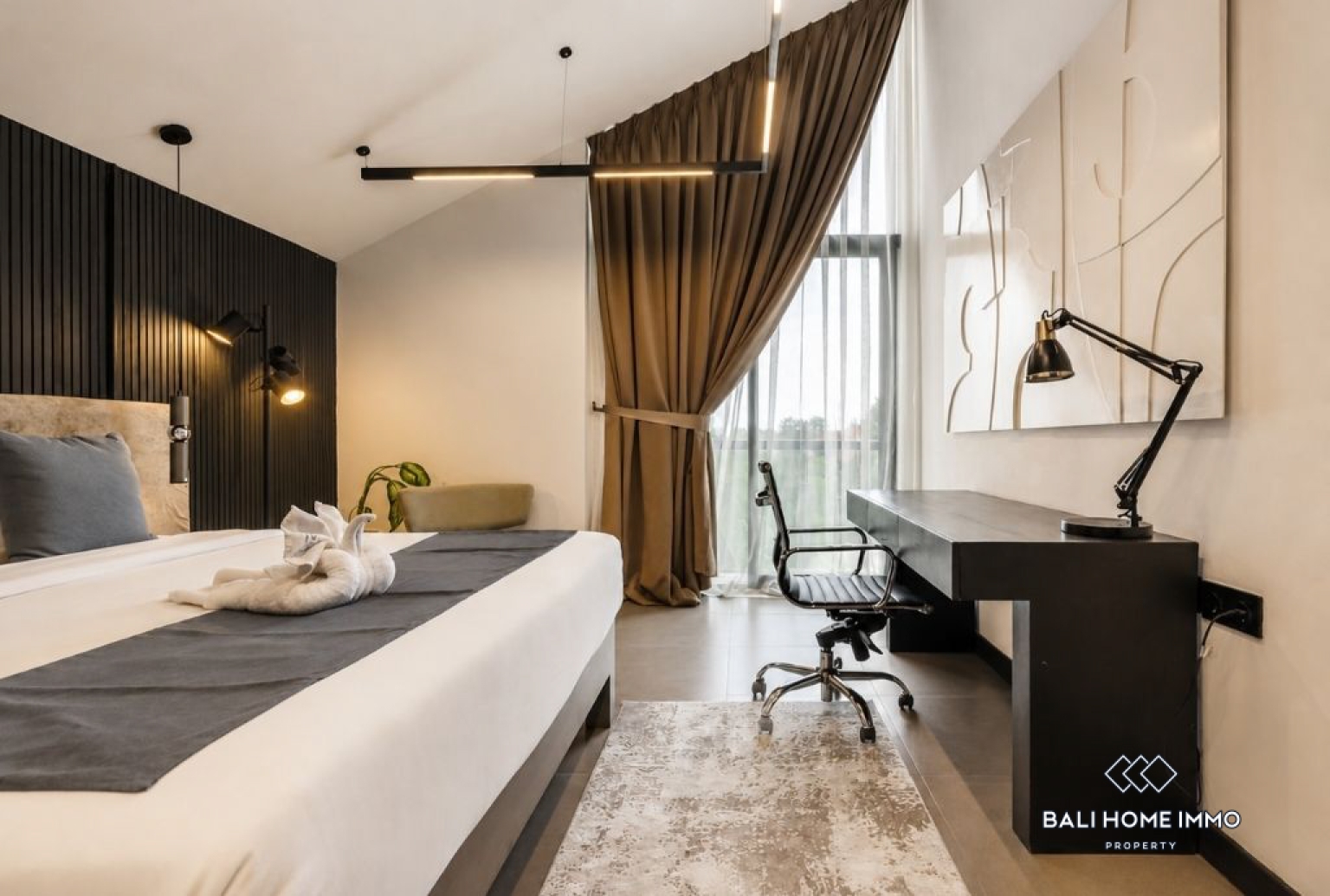 4 Bedrooms Villa for Sale in Umalas Residential side view 19