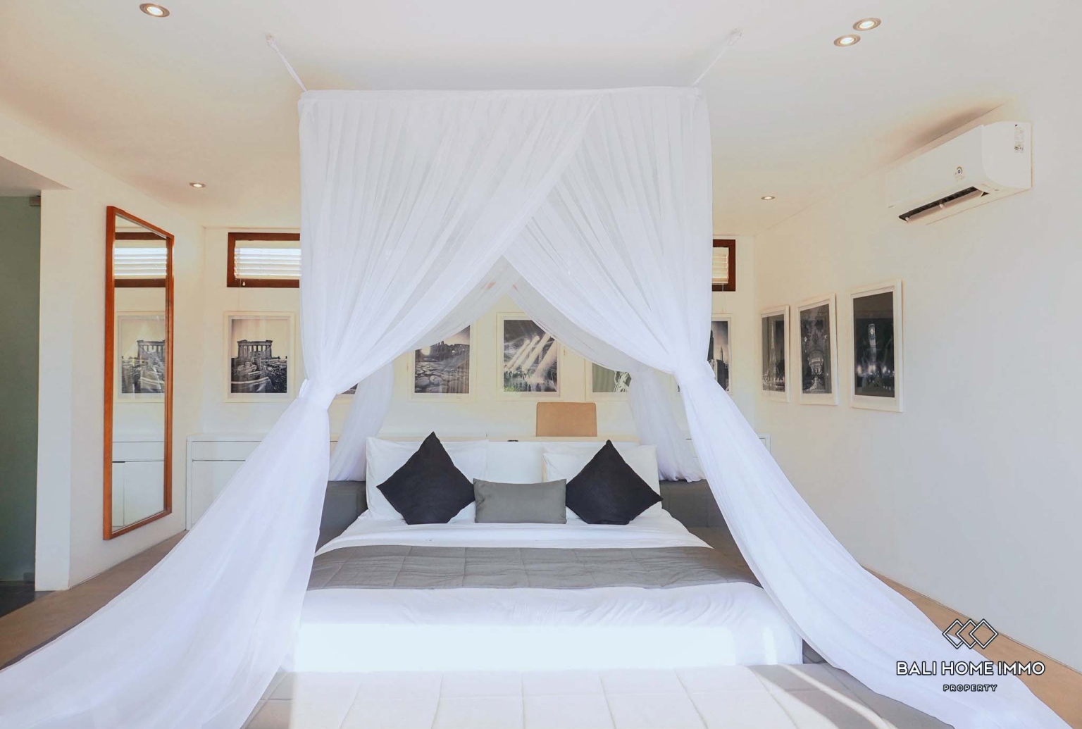 3 Bedrooms villa with ricefield view for sale in Bali Canggu Echo Beach view 6