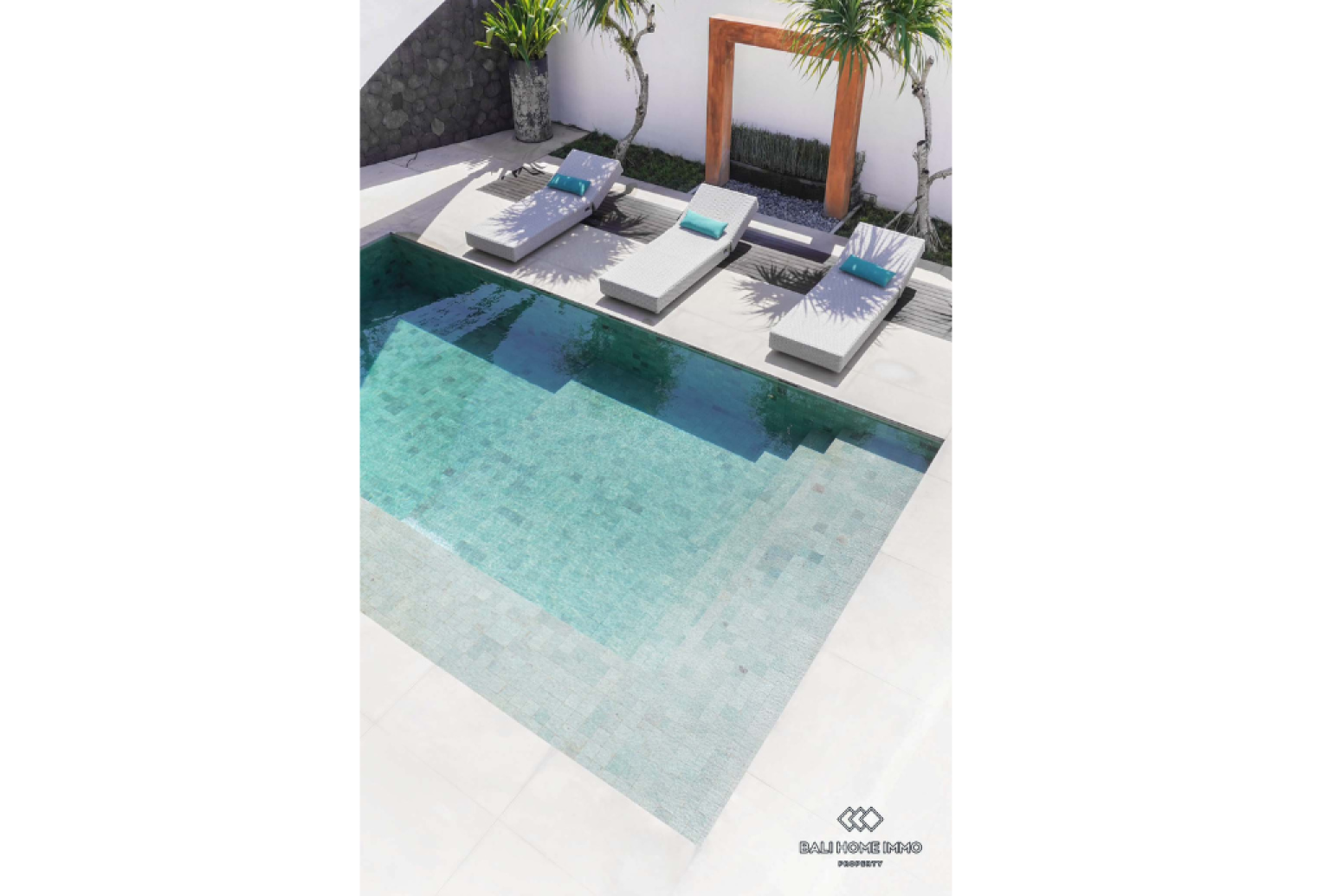 3 Bedrooms villa with ricefield view for sale in Bali Canggu Echo Beach view 20