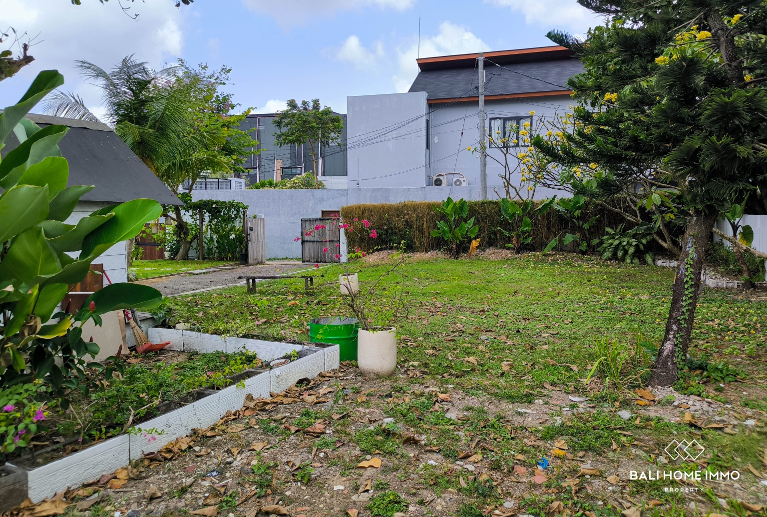 495 m² Land for Sale in Berawa view 3