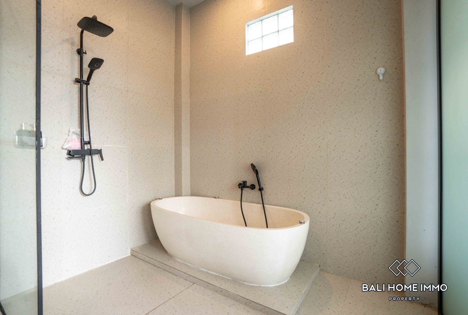 5 Bedroom Family Villa for Rent in Cepaka view 20