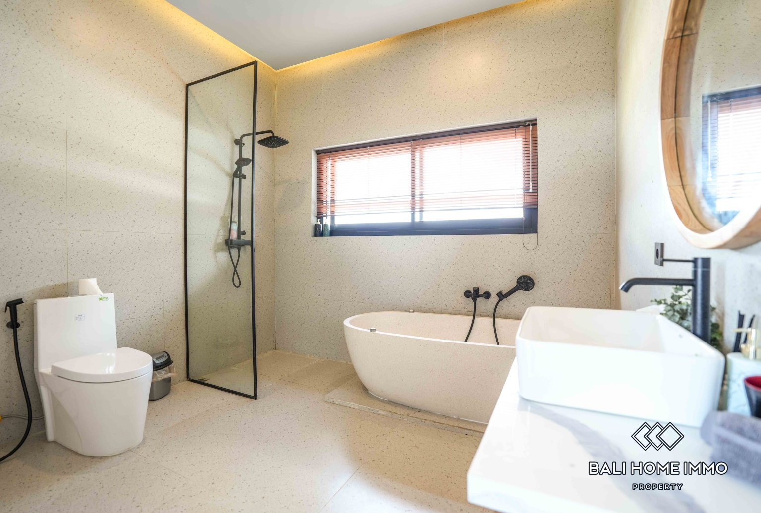 5 Bedroom Family Villa for Rent in Cepaka view 18