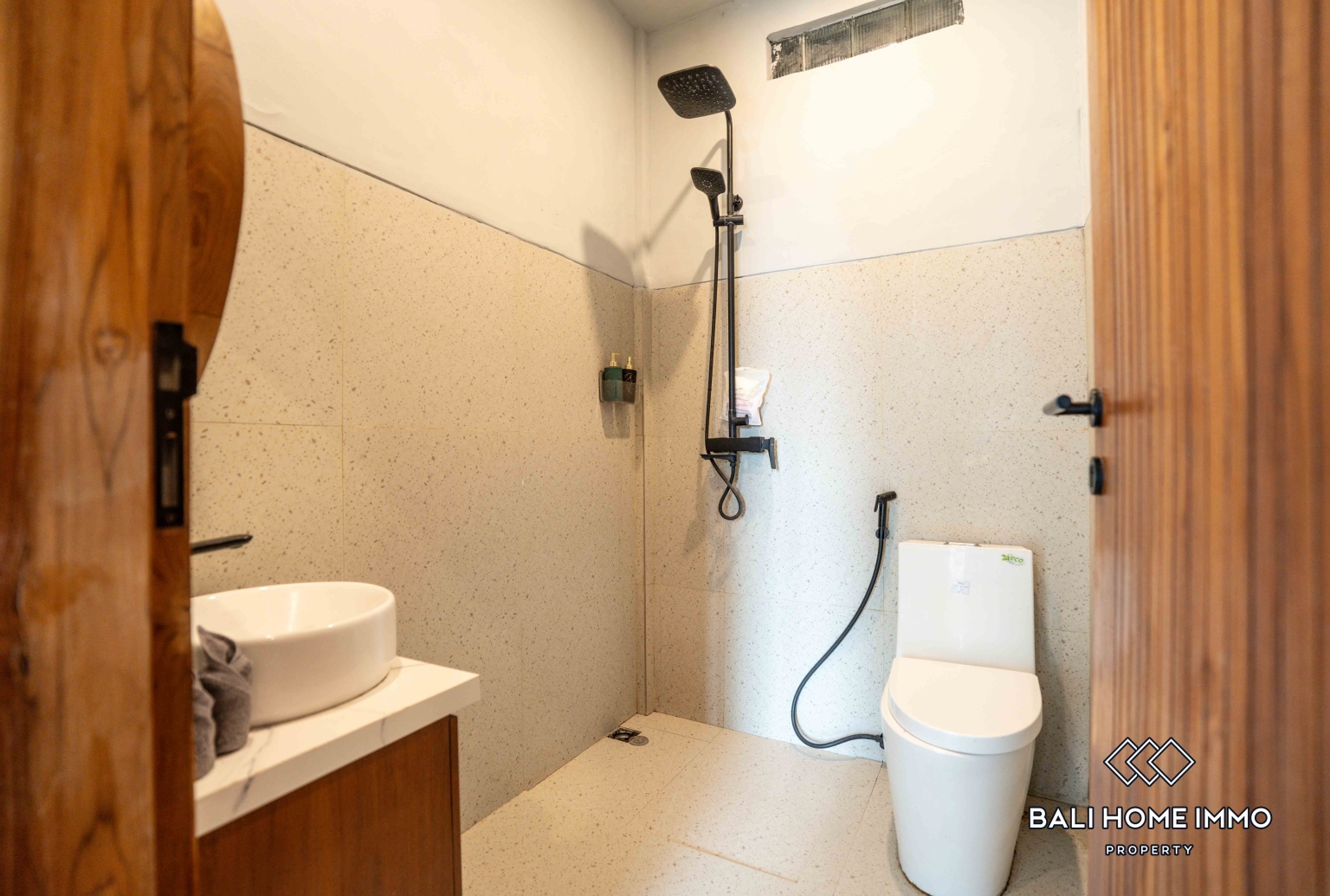 5 Bedroom Family Villa for Rent in Cepaka view 19