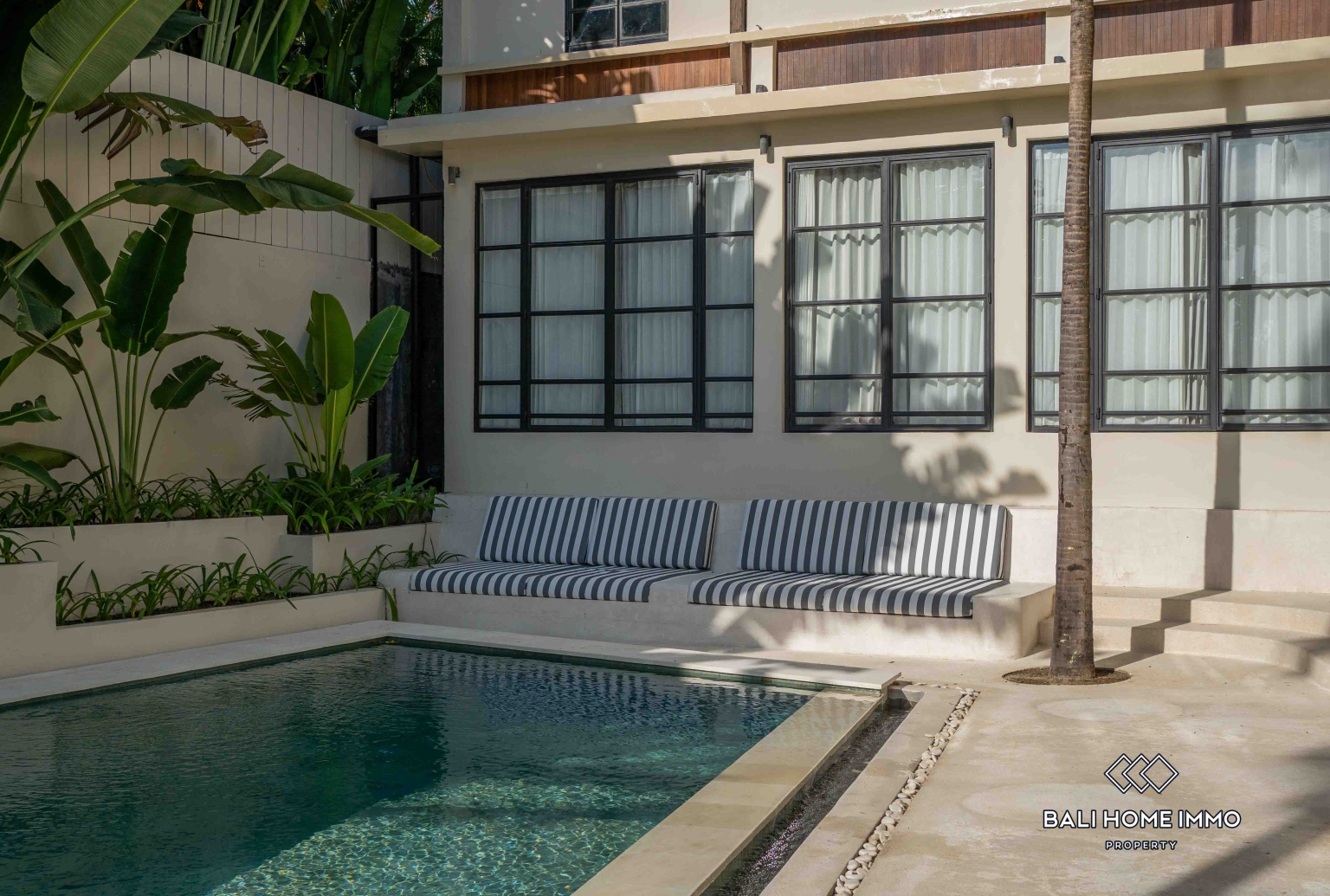 Vila keluarga 5 kamar dengan taman untuk disewa tahunan di Berawa view 17