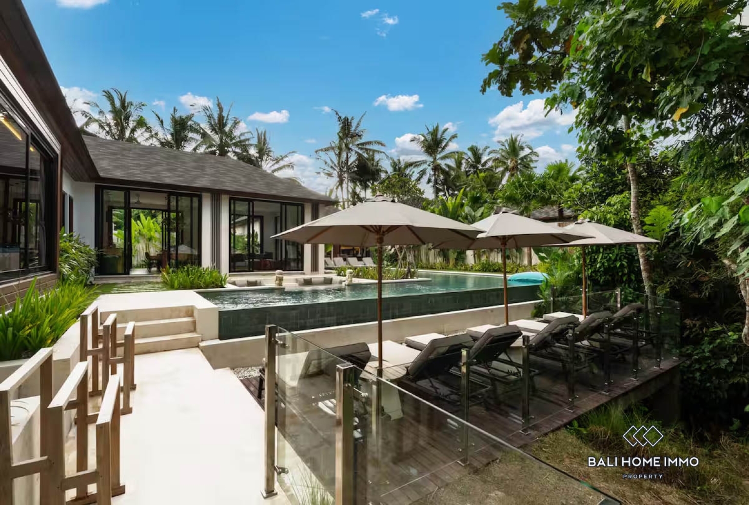 5 Bedroom Pink Zone villa with jungle view for sale in Ubud view 15