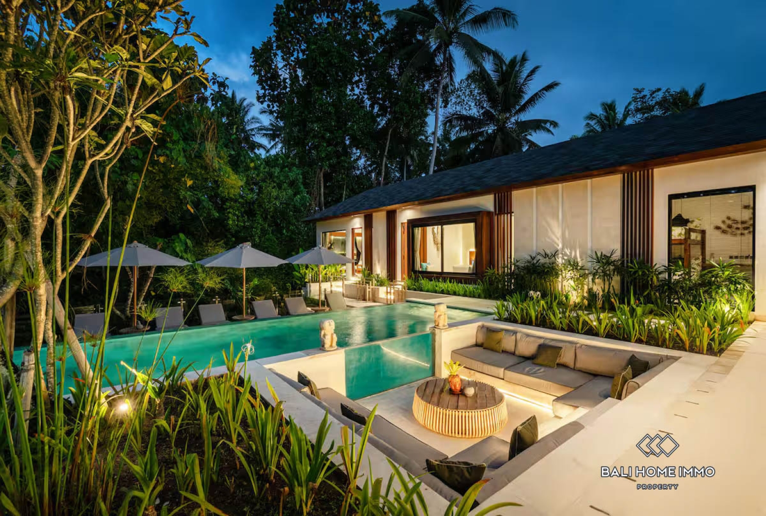 5 Bedroom Pink Zone villa with jungle view for sale in Ubud view 16