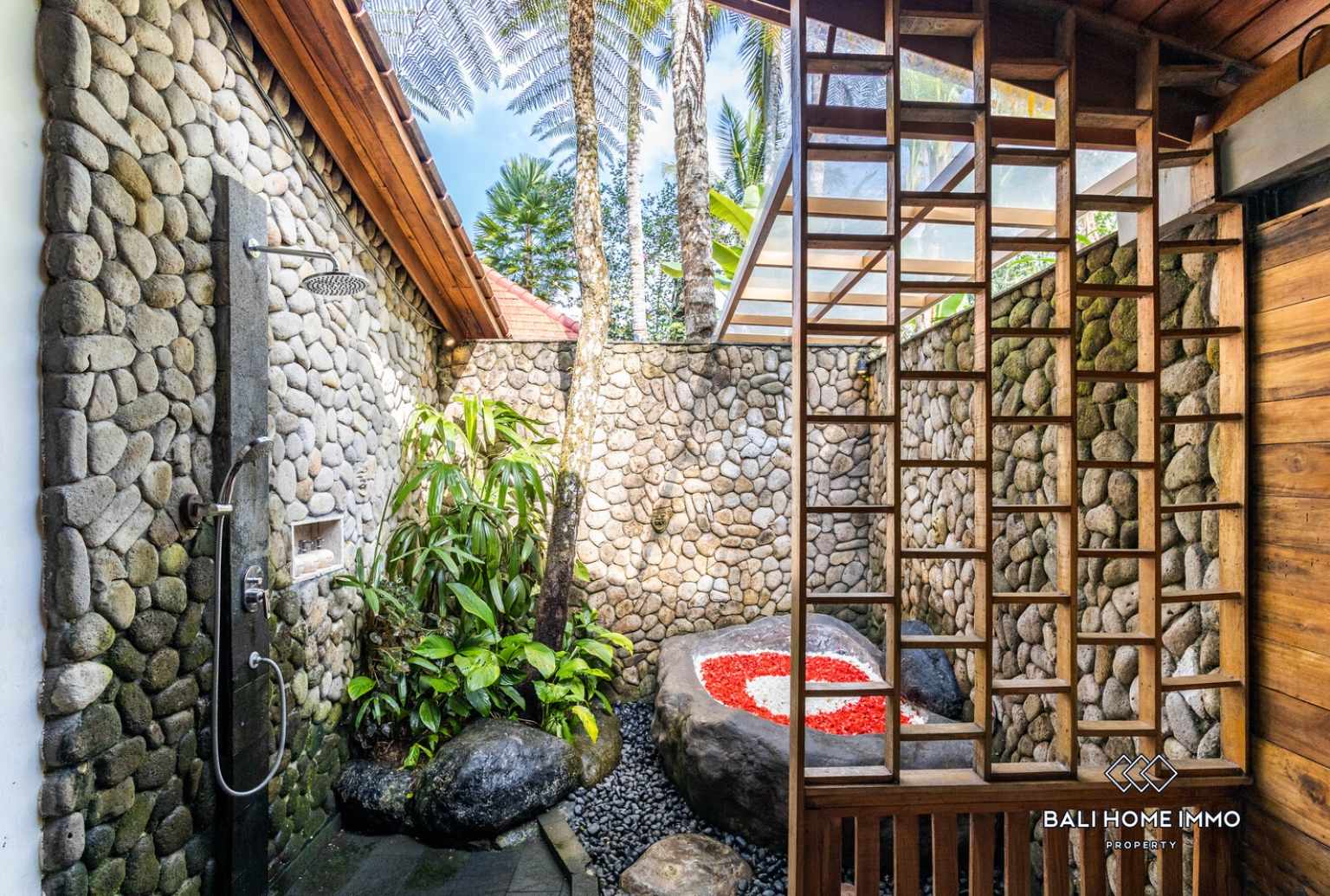 Villa de charme de 5 chambres à vendre dans le complexe Sanctuary à Ubud view 13