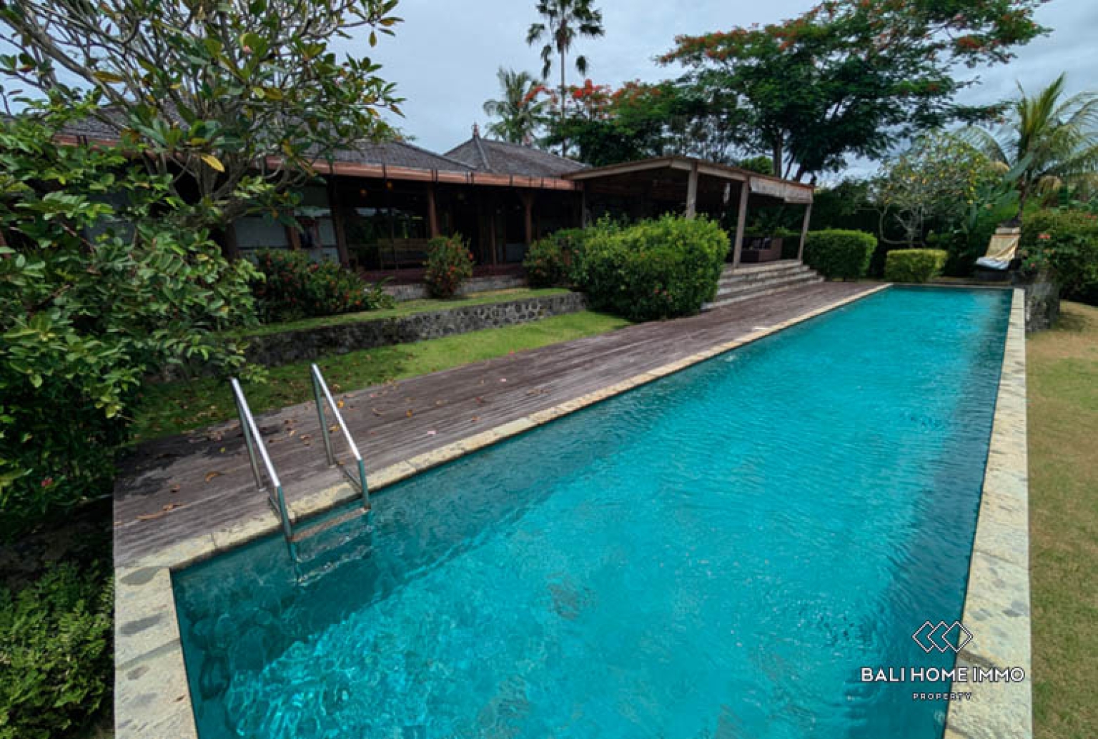 5-bedroom Villa with Ricefield View  for Rent in Ubud view 4
