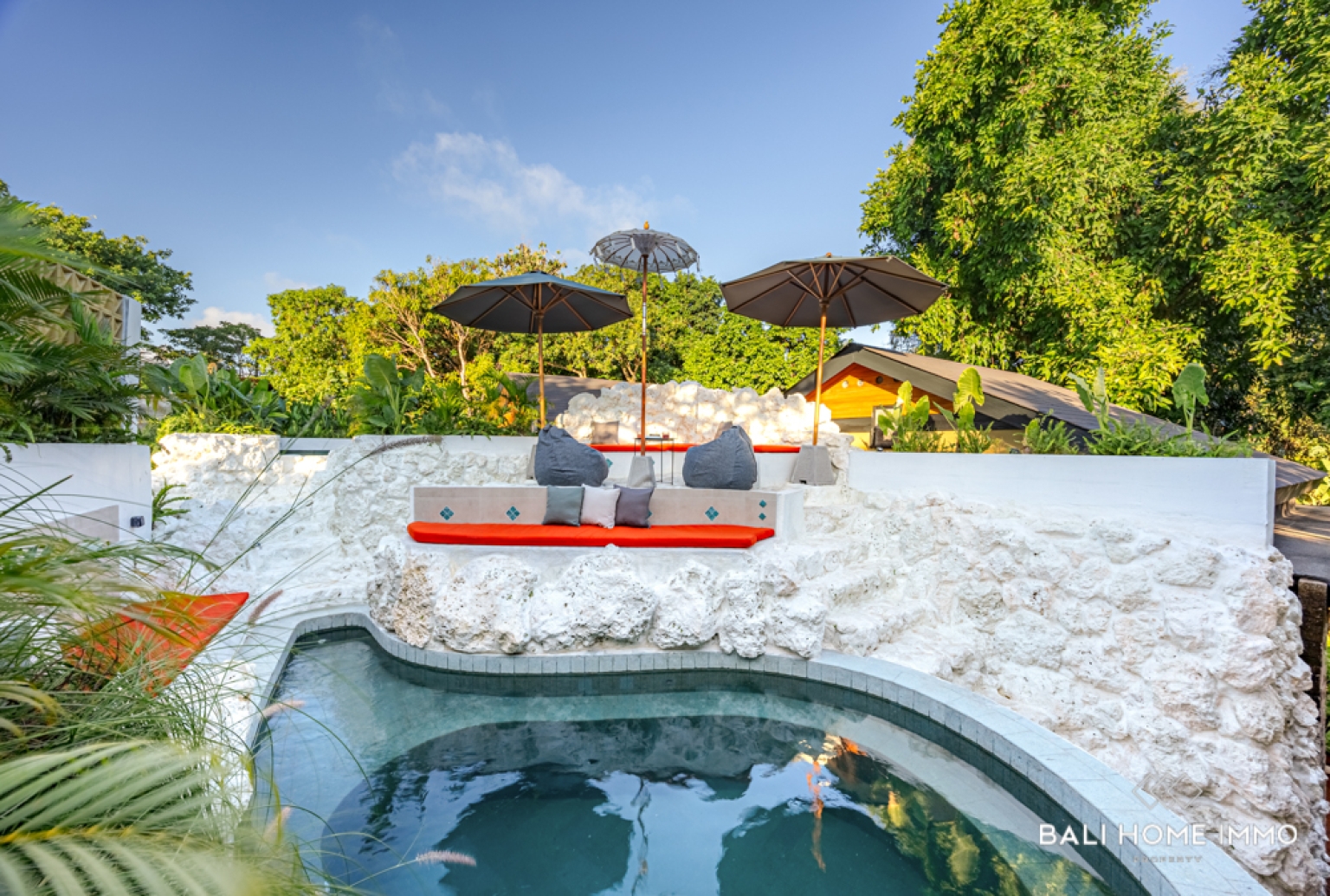 5 units of 1 Bedroom TROPICAL VILLA FOR SALE LEASEHOLD IN PECATU view 3