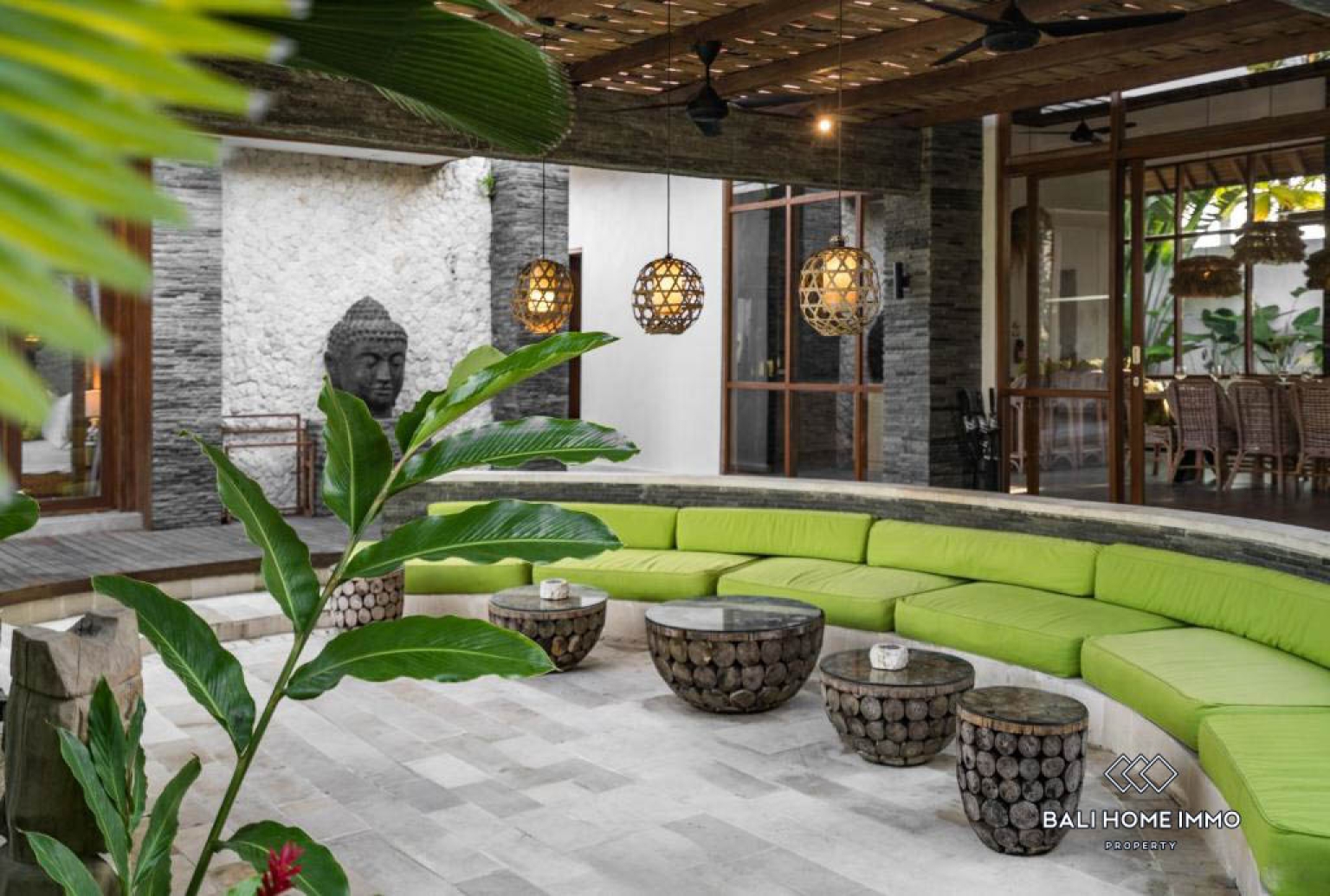 6 Bedrooms Modern Villa with jungle and rice field view for sale in ubud view 3