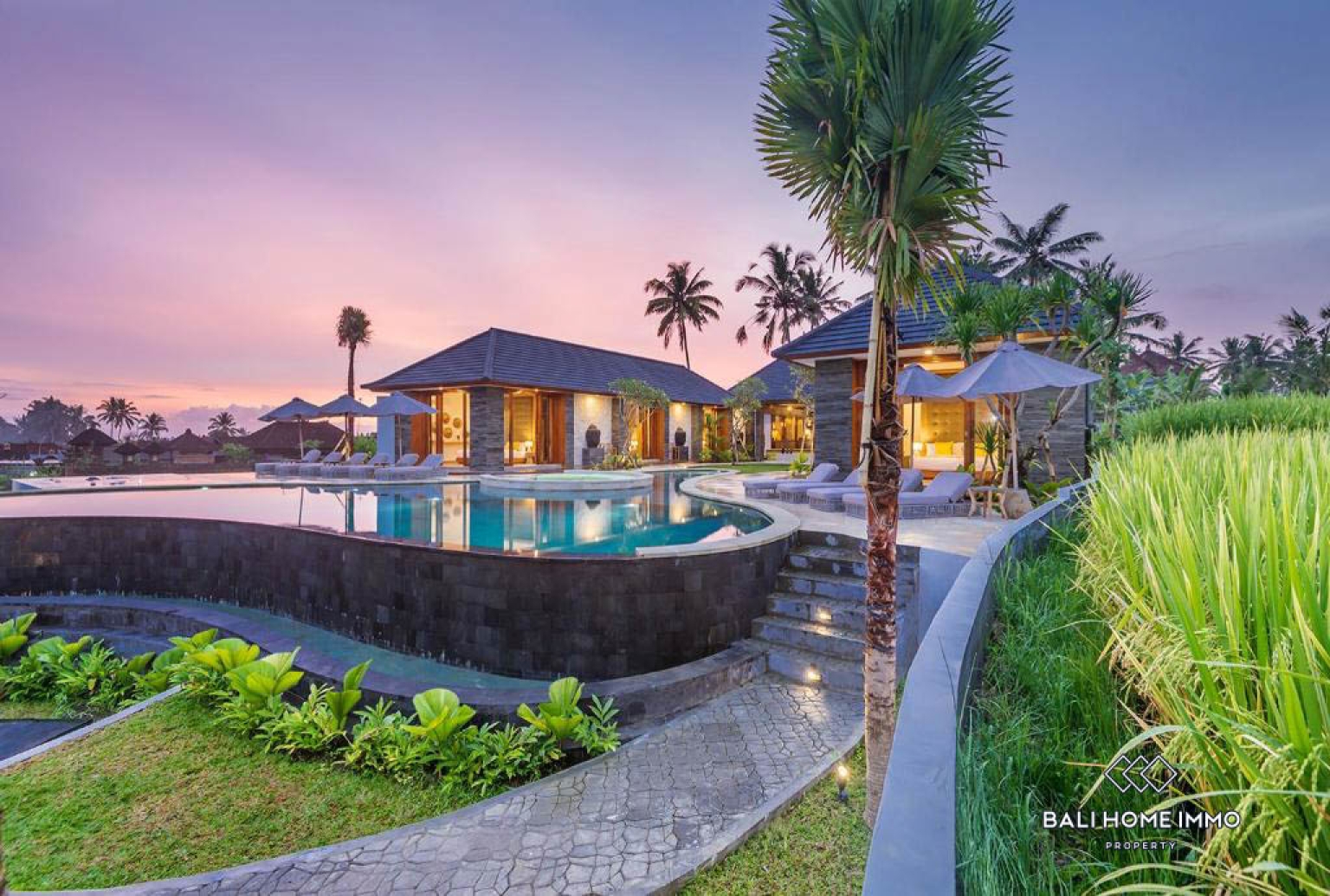 6 Bedrooms Modern Villa with jungle and rice field view for sale in ubud view 23
