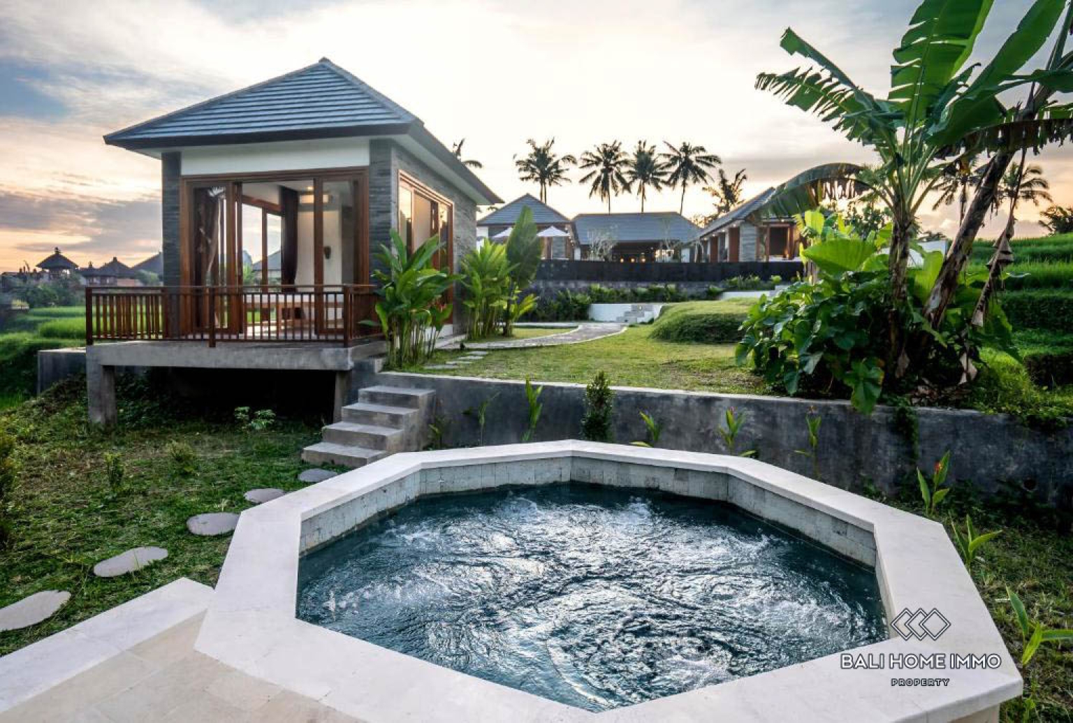 6 Bedrooms Modern Villa with jungle and rice field view for sale in ubud view 22