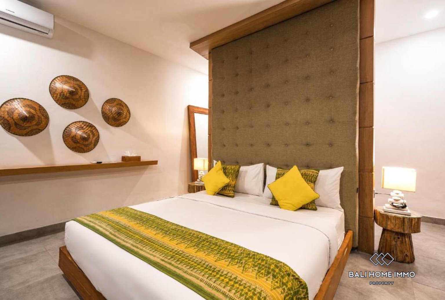 6 Bedrooms Modern Villa with jungle and rice field view for sale in ubud view 8