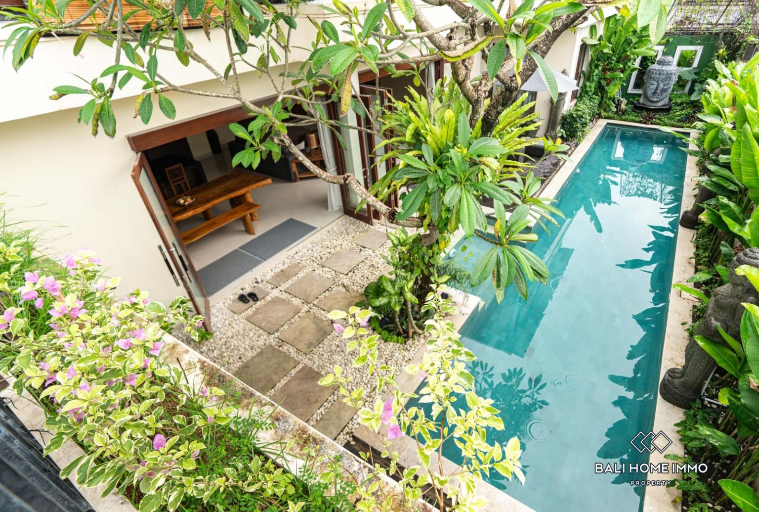 6 bedrooms villa for sale leasehold in Bali Kuta Legian view 10