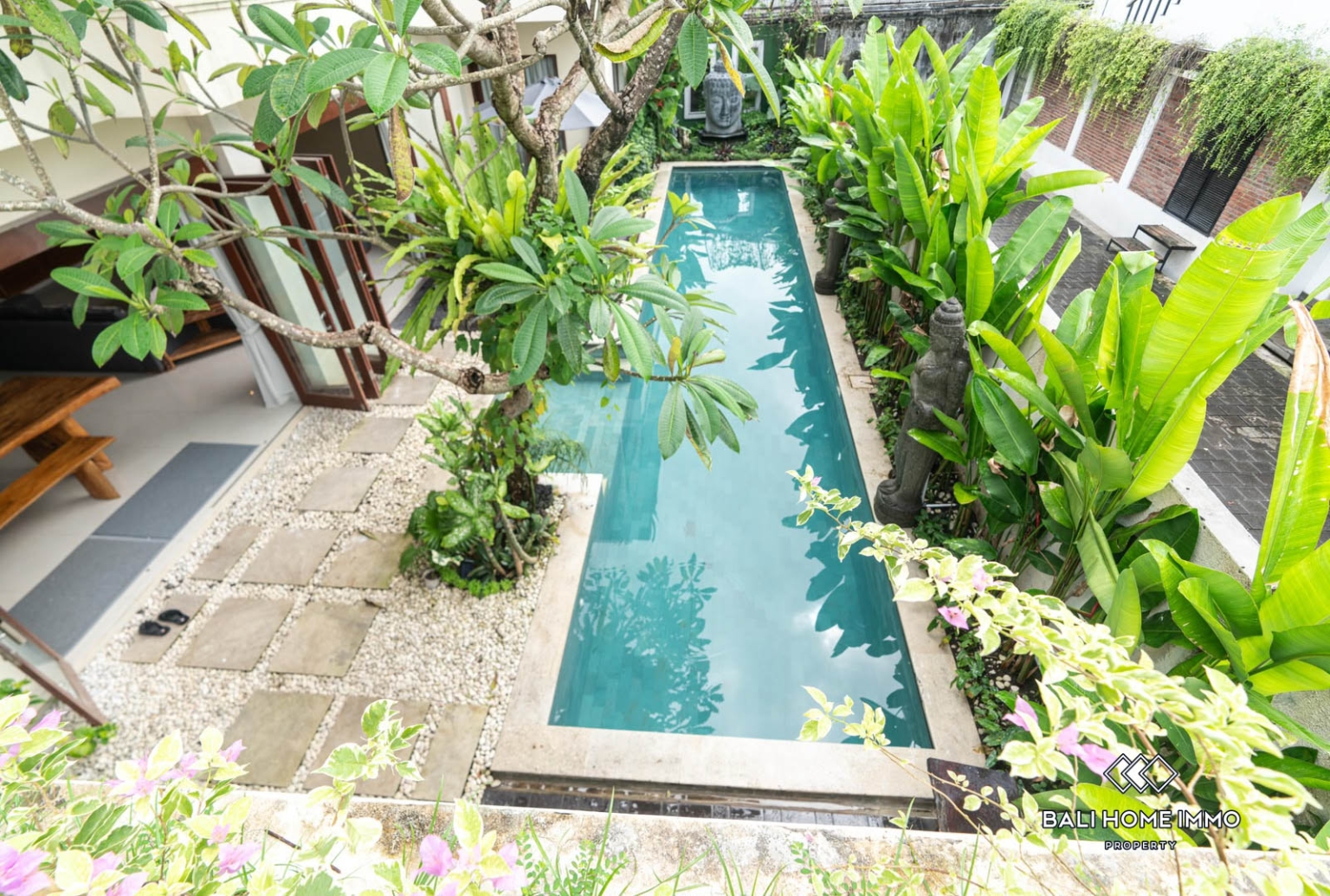 6 bedrooms villa for sale leasehold in Bali Kuta Legian view 9