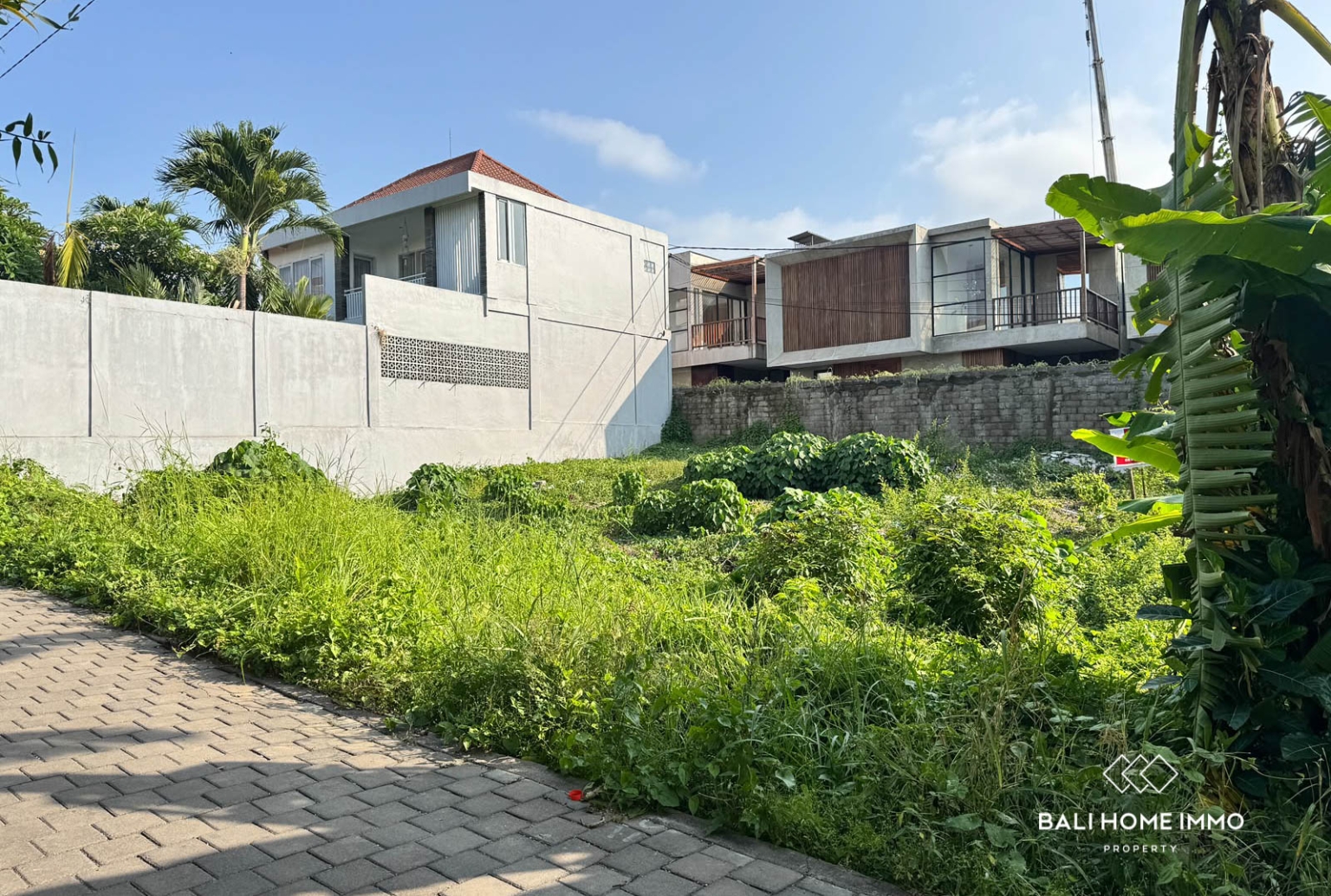 600 m² Mixed-Zone Land for Sale in Berawa view 4
