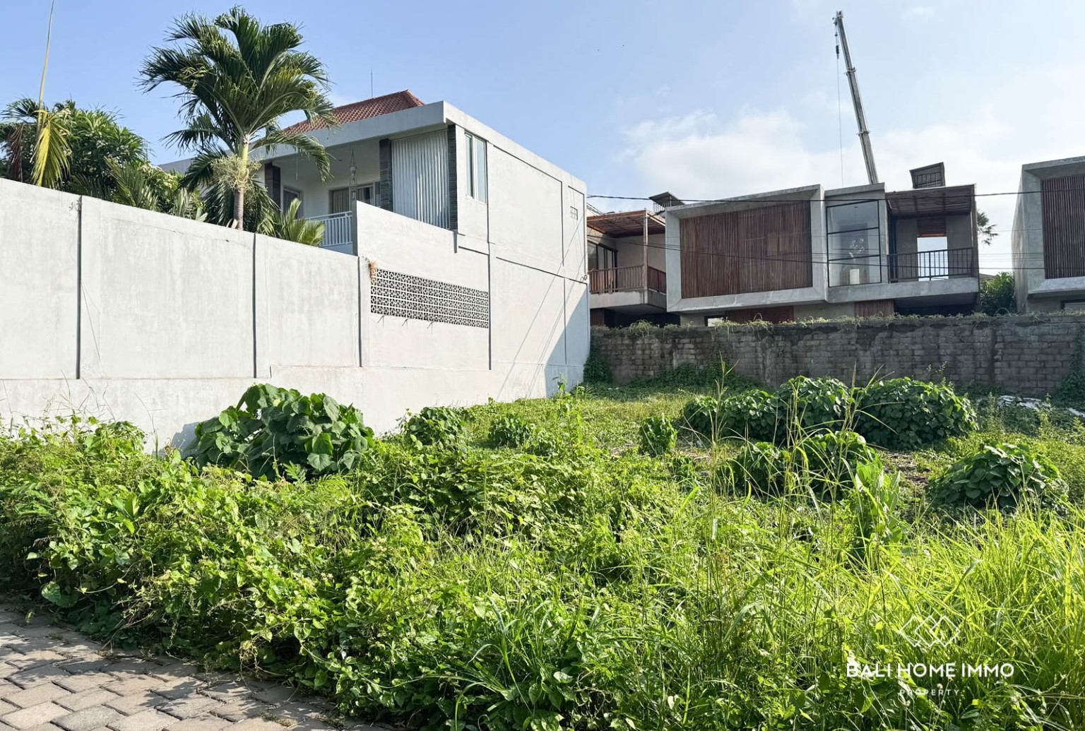 600 m² Mixed-Zone Land for Sale in Berawa view 3