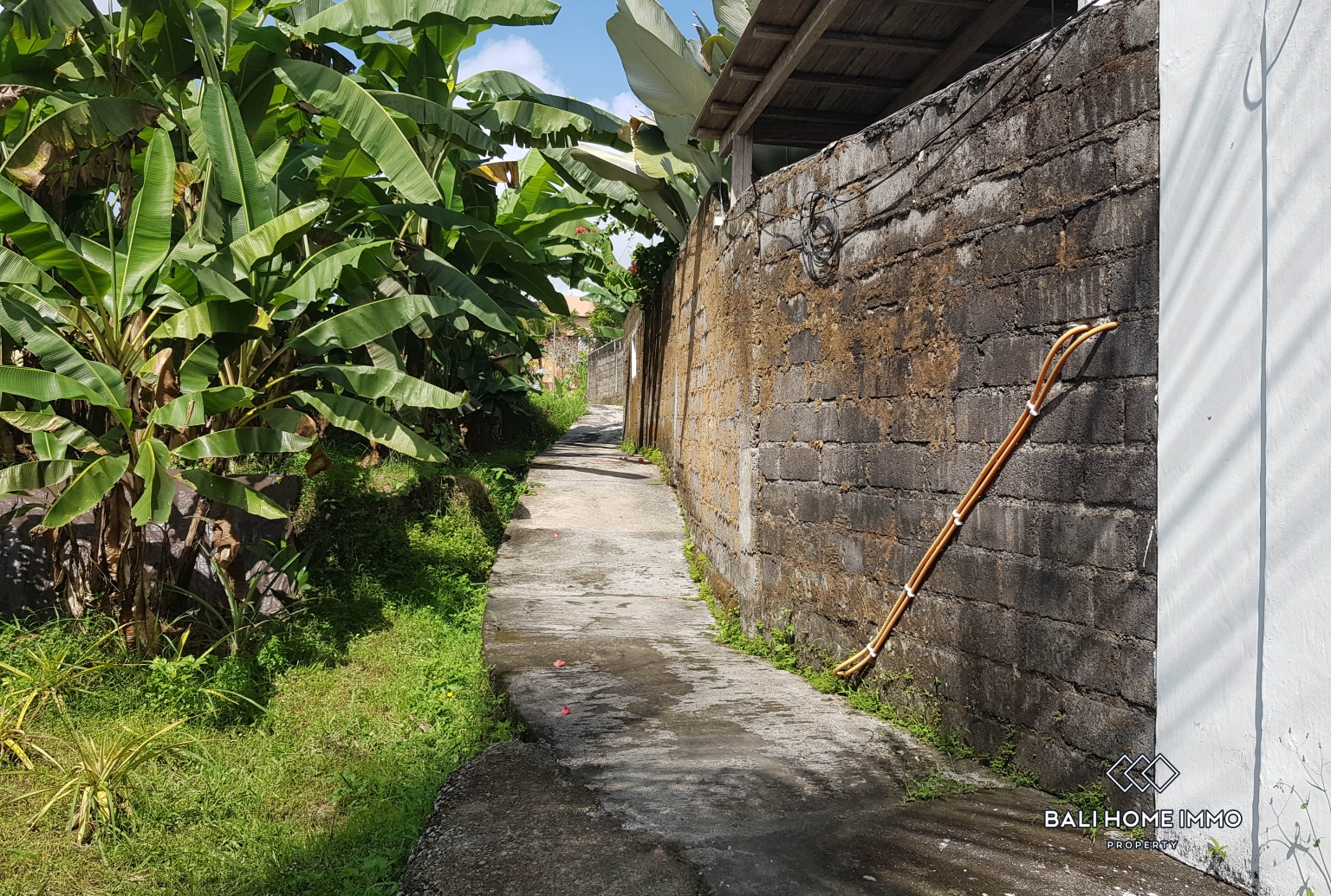 8,4 ARE PINK ZONE LAND FOR SALE IN PENESTANAN UBUD view 8