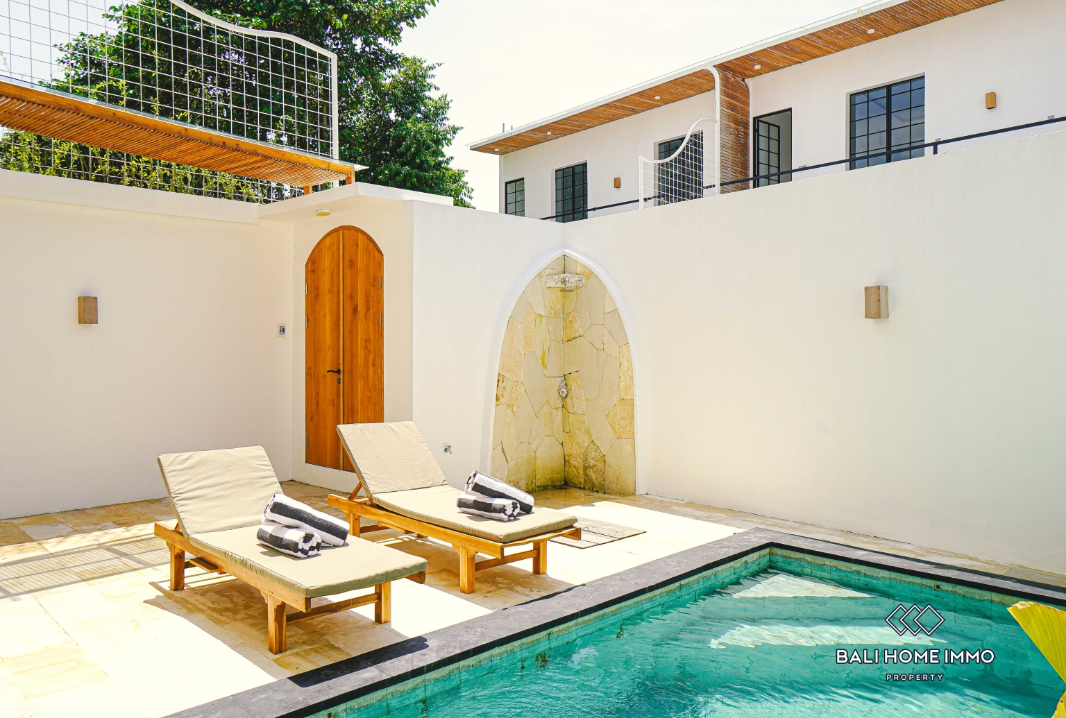 8 units of two bedroom villa for sale in Padonan Canggu view 23