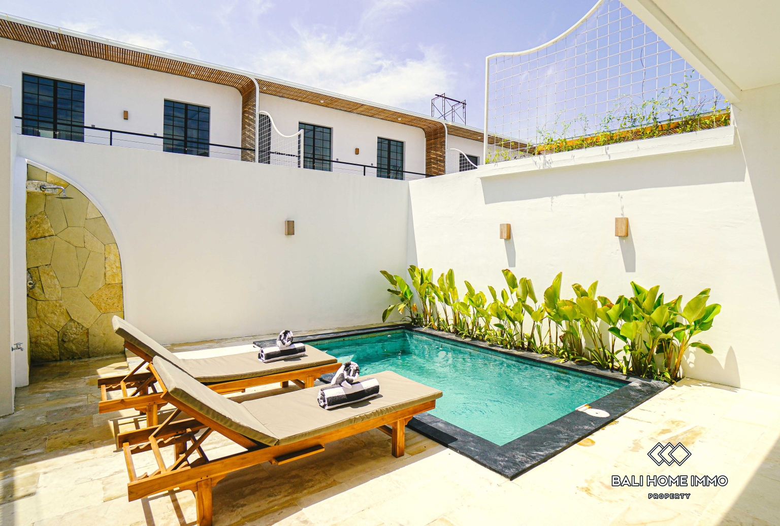 8 units of two bedroom villa for sale in Padonan Canggu view 22