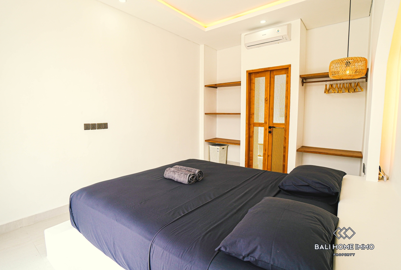 8 units of two bedroom villa for sale in Padonan Canggu view 13