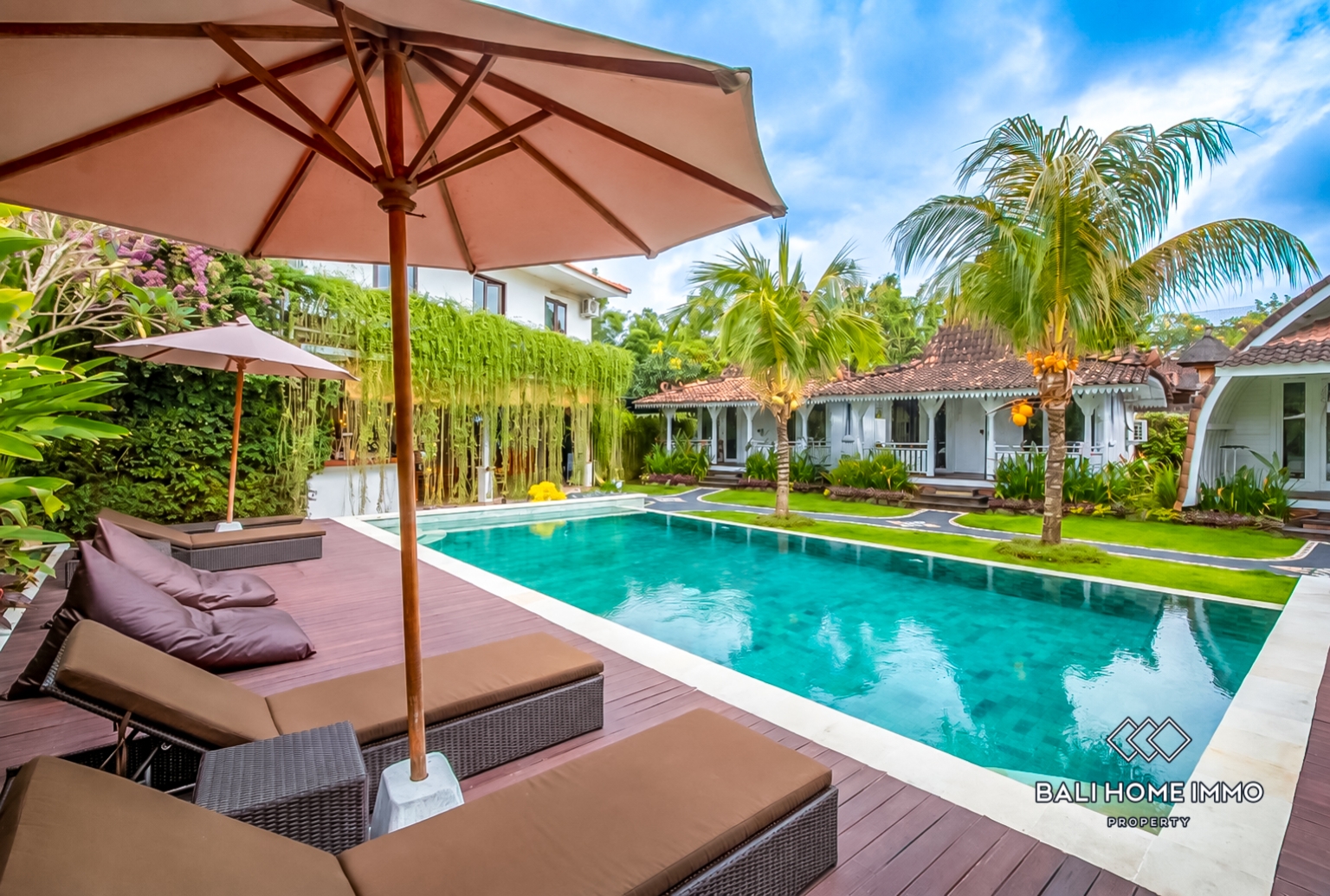 9 Bedrooms Boutique Hotel for Sale Freehold in Bingin view 3