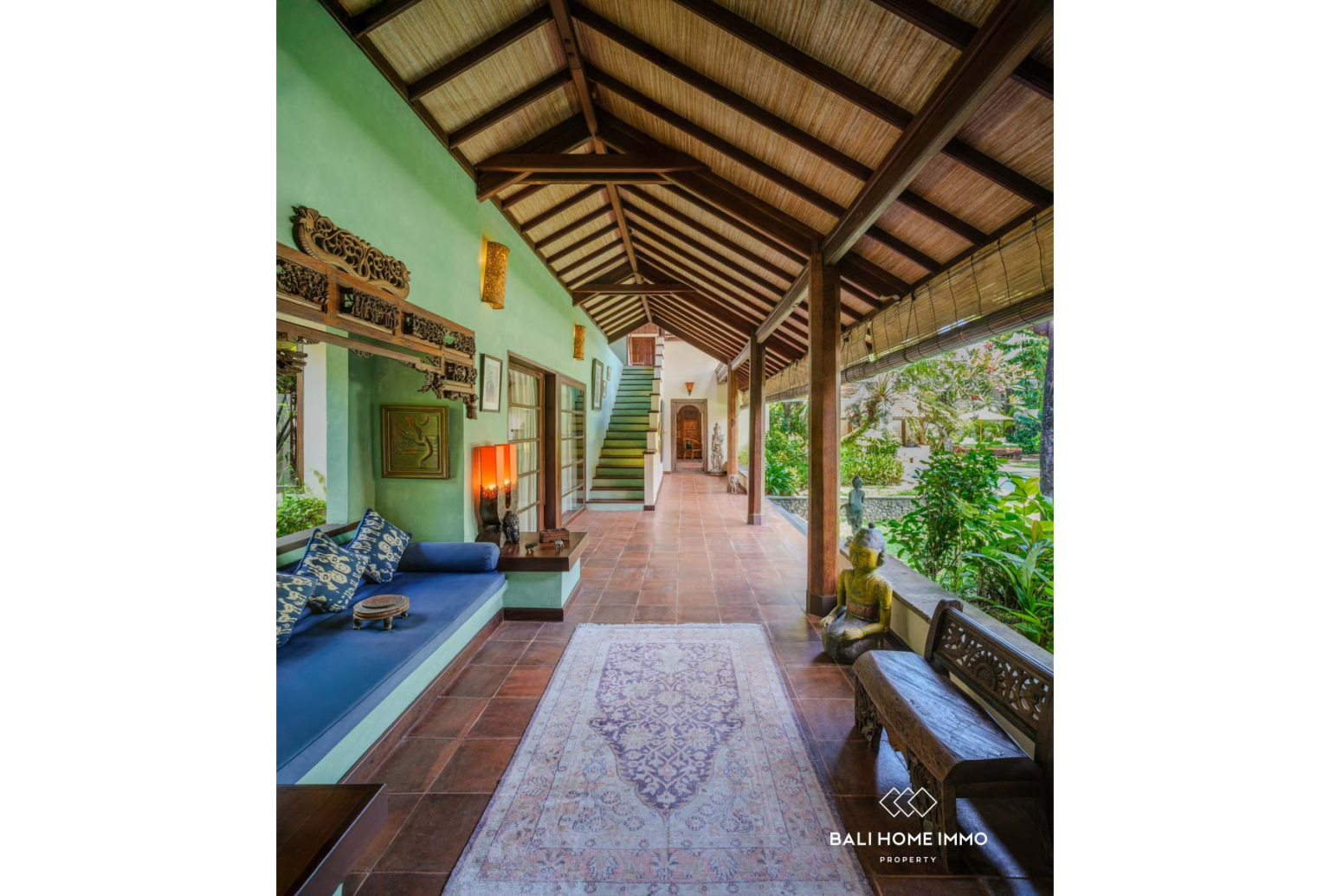 A LEGENDARY 4 BEDROOM VILLA FOR LEASEHOLD SALE in SEMINYAK BALI view 22