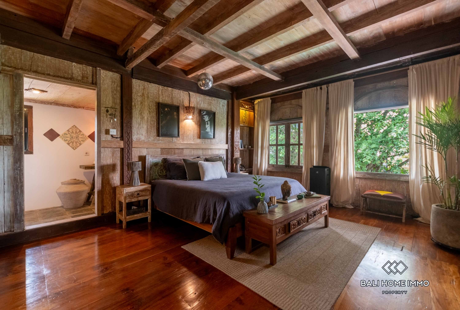Antique 3-Bedroom Villa Surrounded by Rice Fields for Yearly rental in Bali Cemagi Beach view 8