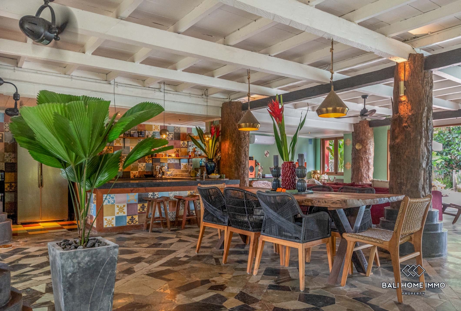 Antique 3-Bedroom Villa Surrounded by Rice Fields for Yearly rental in Bali Cemagi Beach view 8