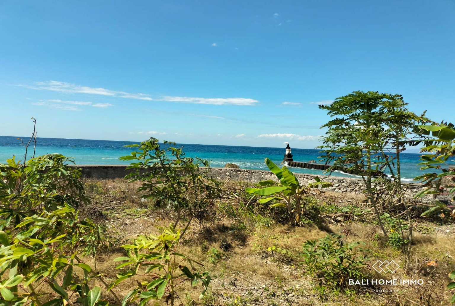 BEACH FRONT 2 PLOT 1880 m² LAND FOR LEASEHOLD SALE in NUSA PENIDA BALI view 3