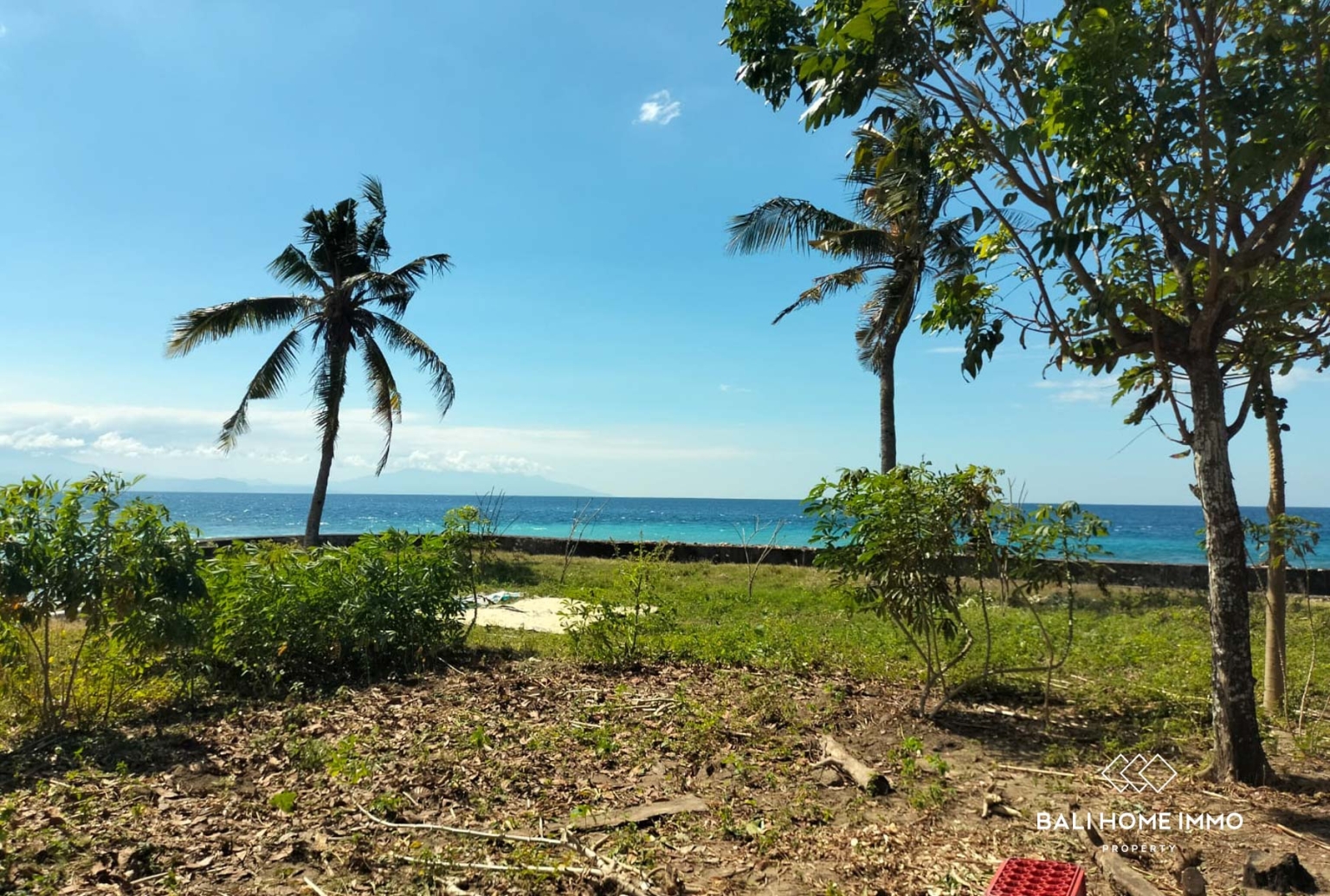 BEACH FRONT 780 m² LAND FOR LEASEHOLD SALE in NUSA PENIDA BALI view 3