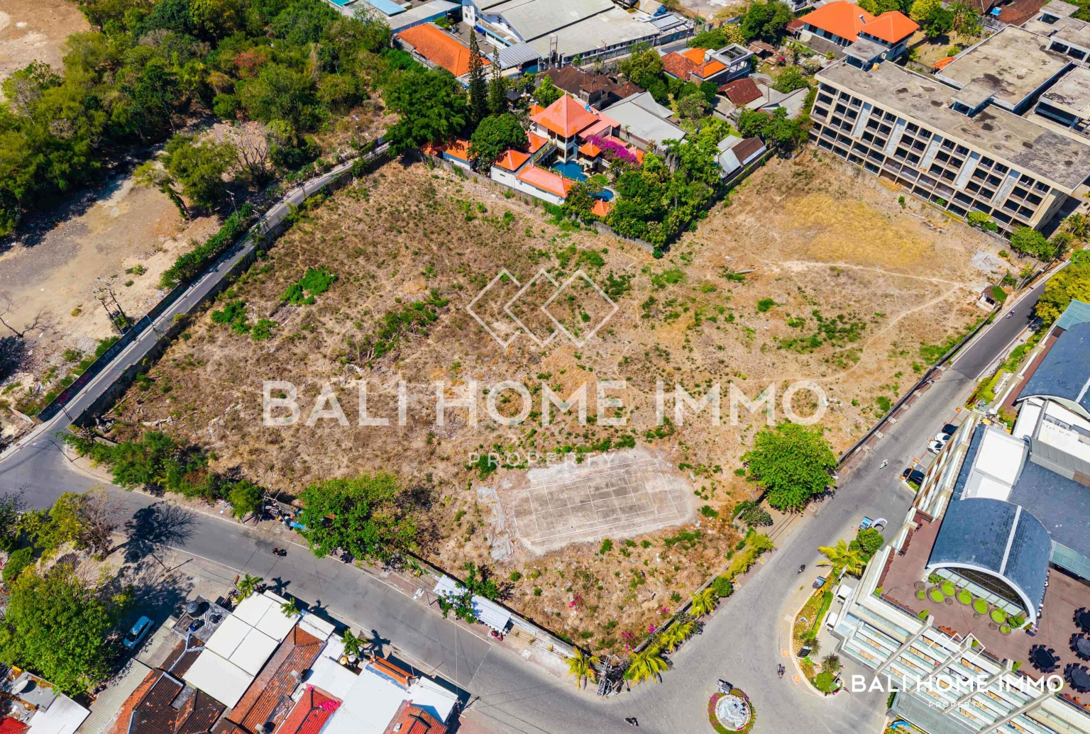 Beach Front Land for Sale Freehold in Jimbaran view 3