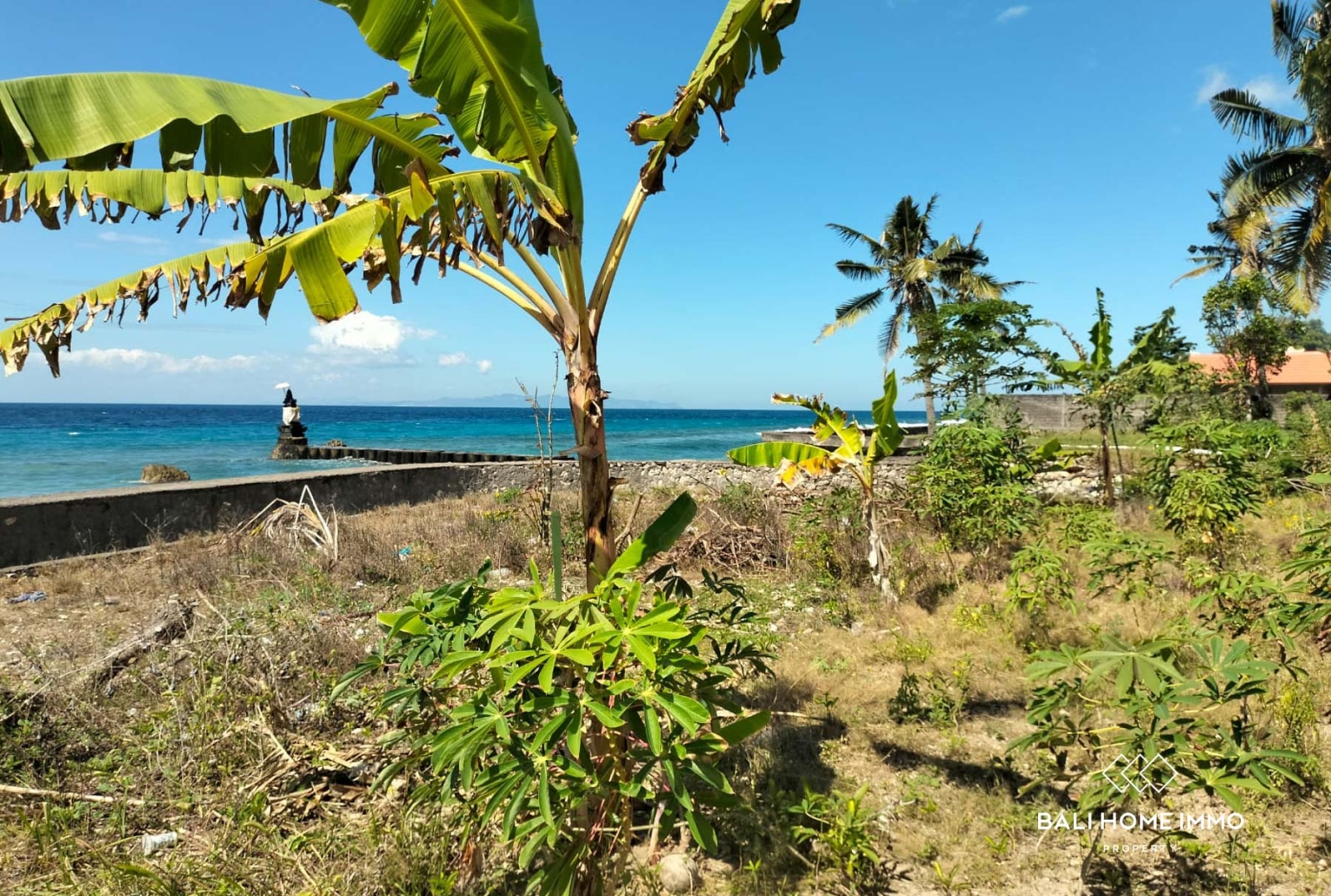 BEACHFRONT 1100m² LAND FOR LEASEHOLD SALE IN NUSA PENIDA BALI view 3