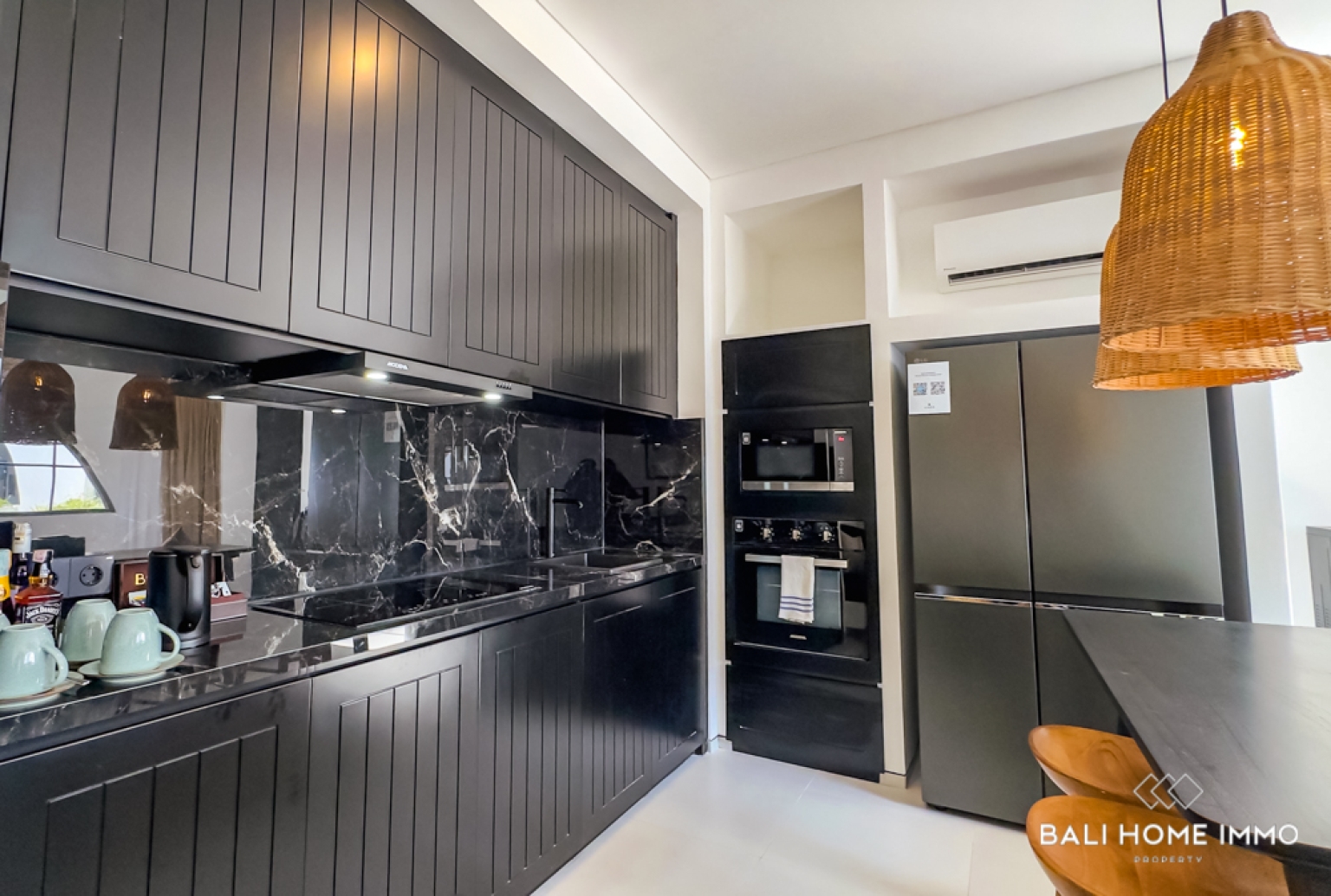 Dijual Apartemen 2 Kamar Tidur di Tepi Pantai Nusa Dua view 4