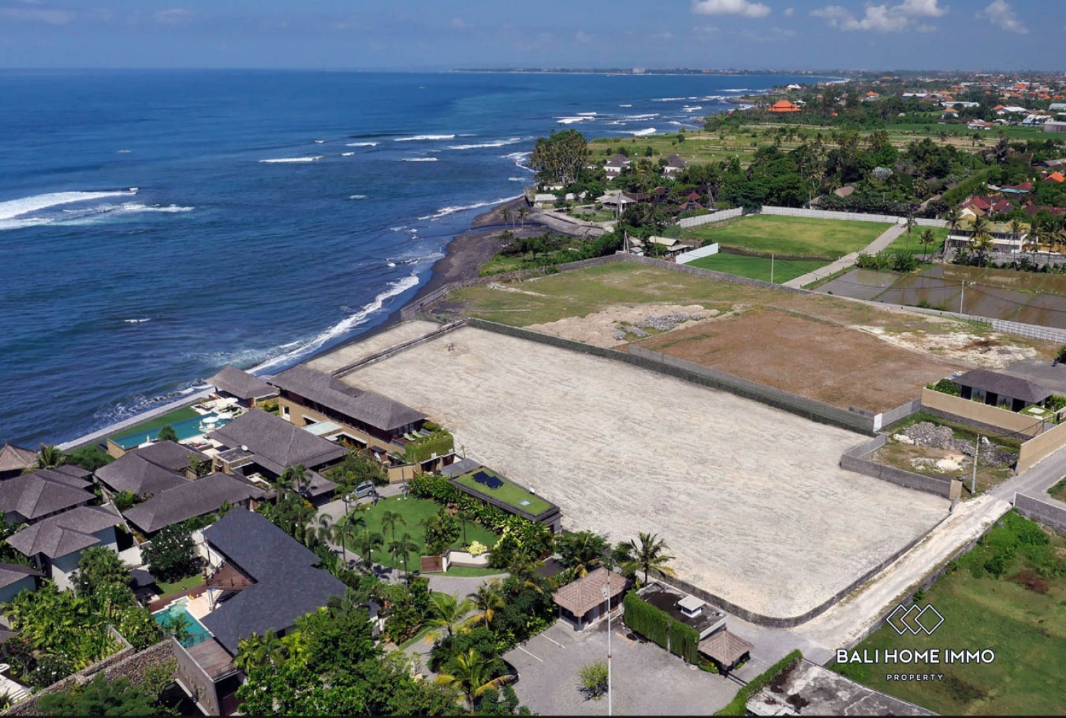Terrain de 8800 m² en bord de mer zone rose à vendre à Pabean Beach, Sukawati view 4